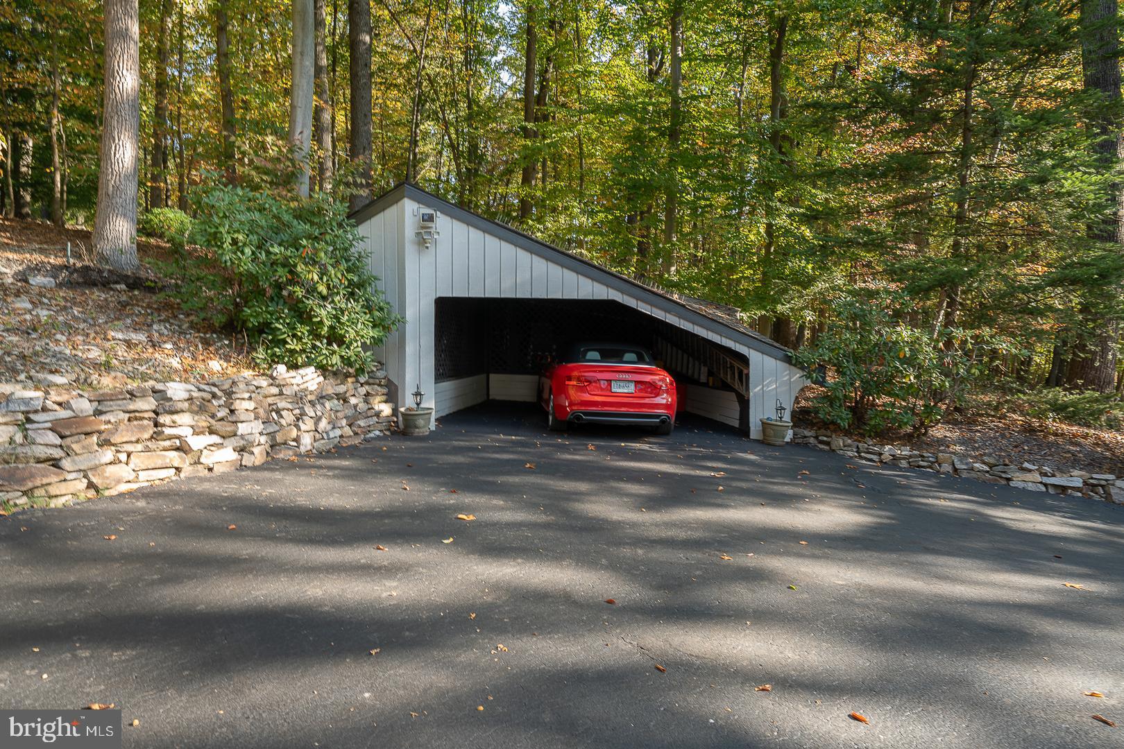 YELLOW SPRINGS - Residential