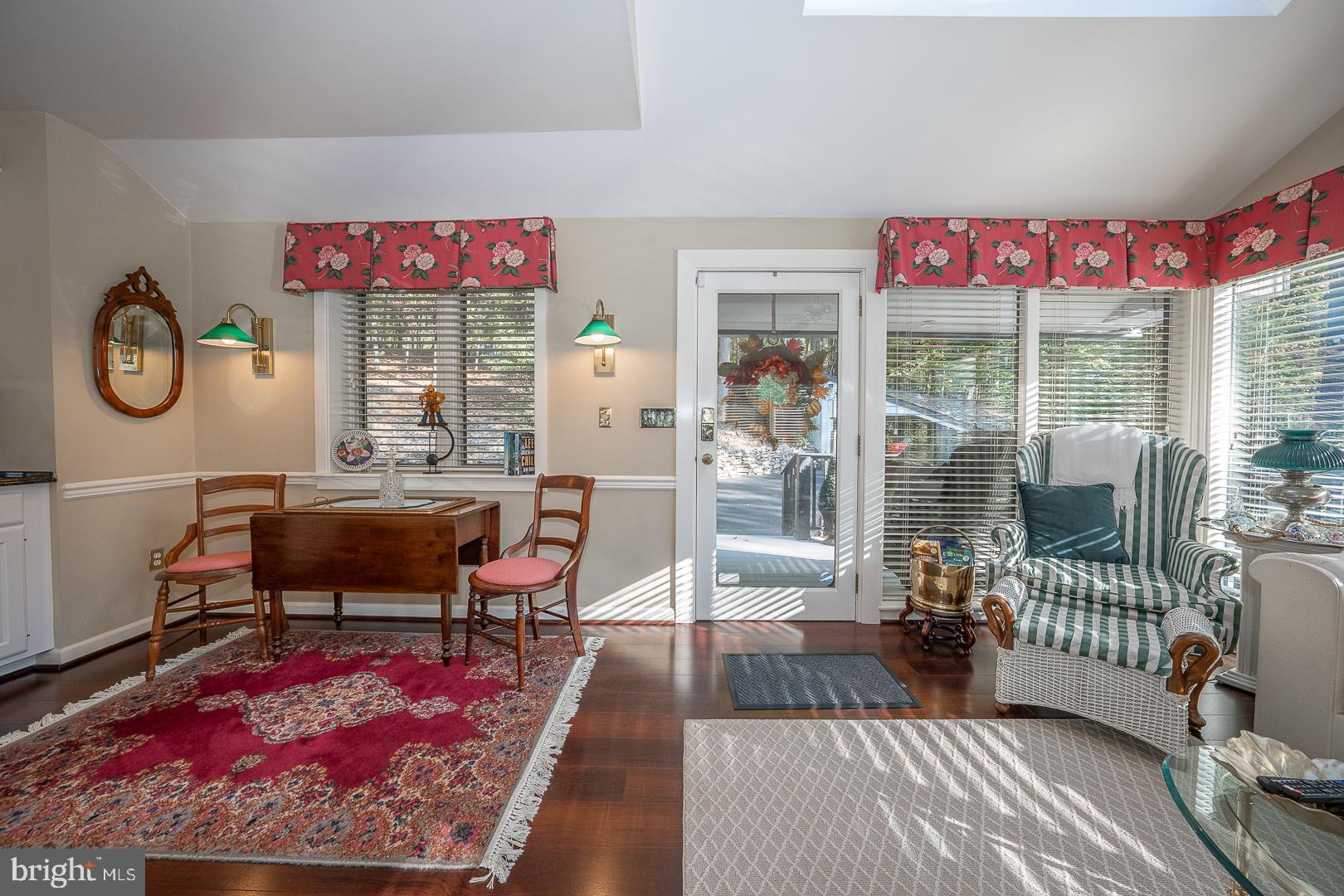 YELLOW SPRINGS - Residential