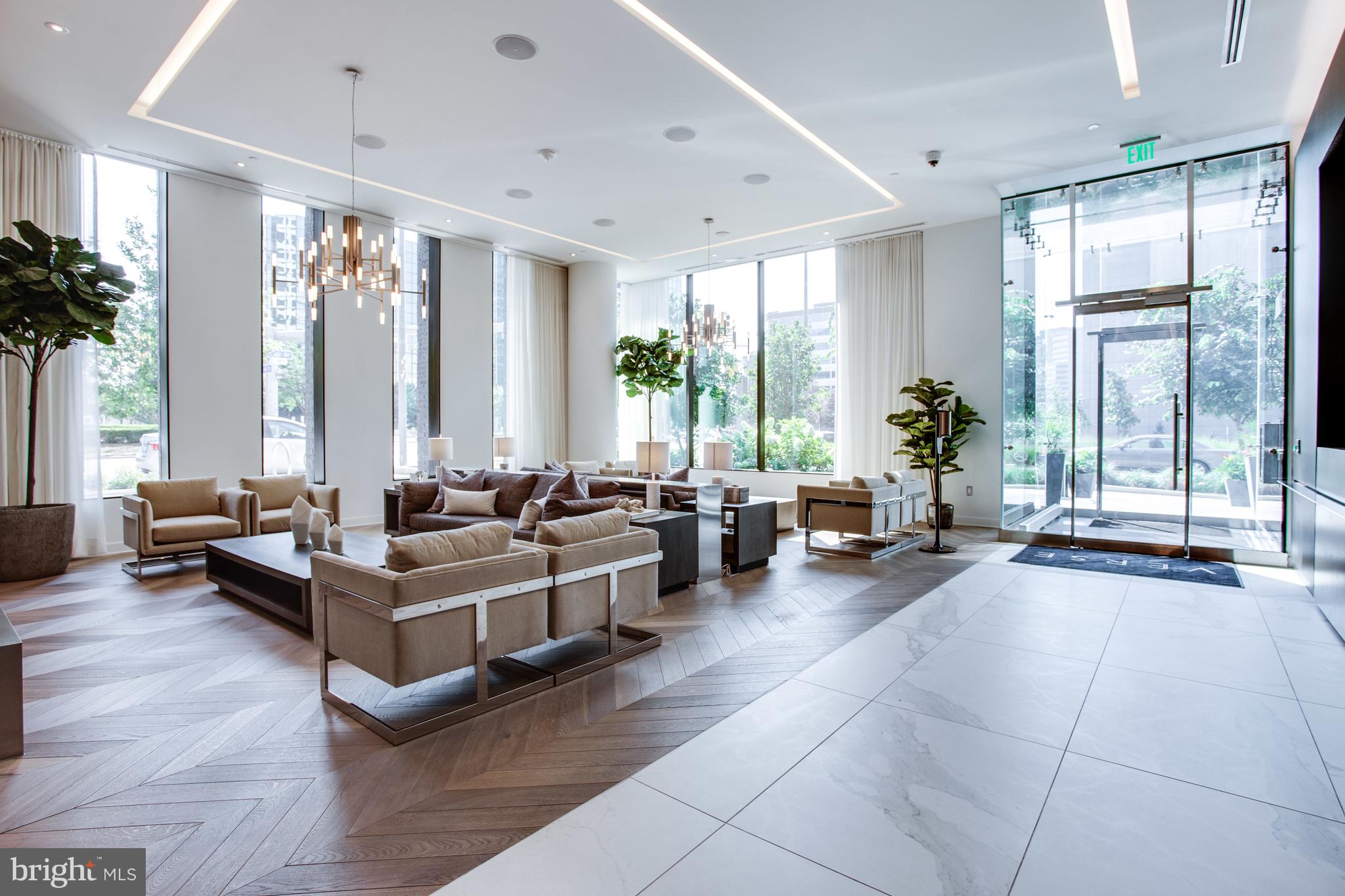 THE VERSE CONDO - Residential