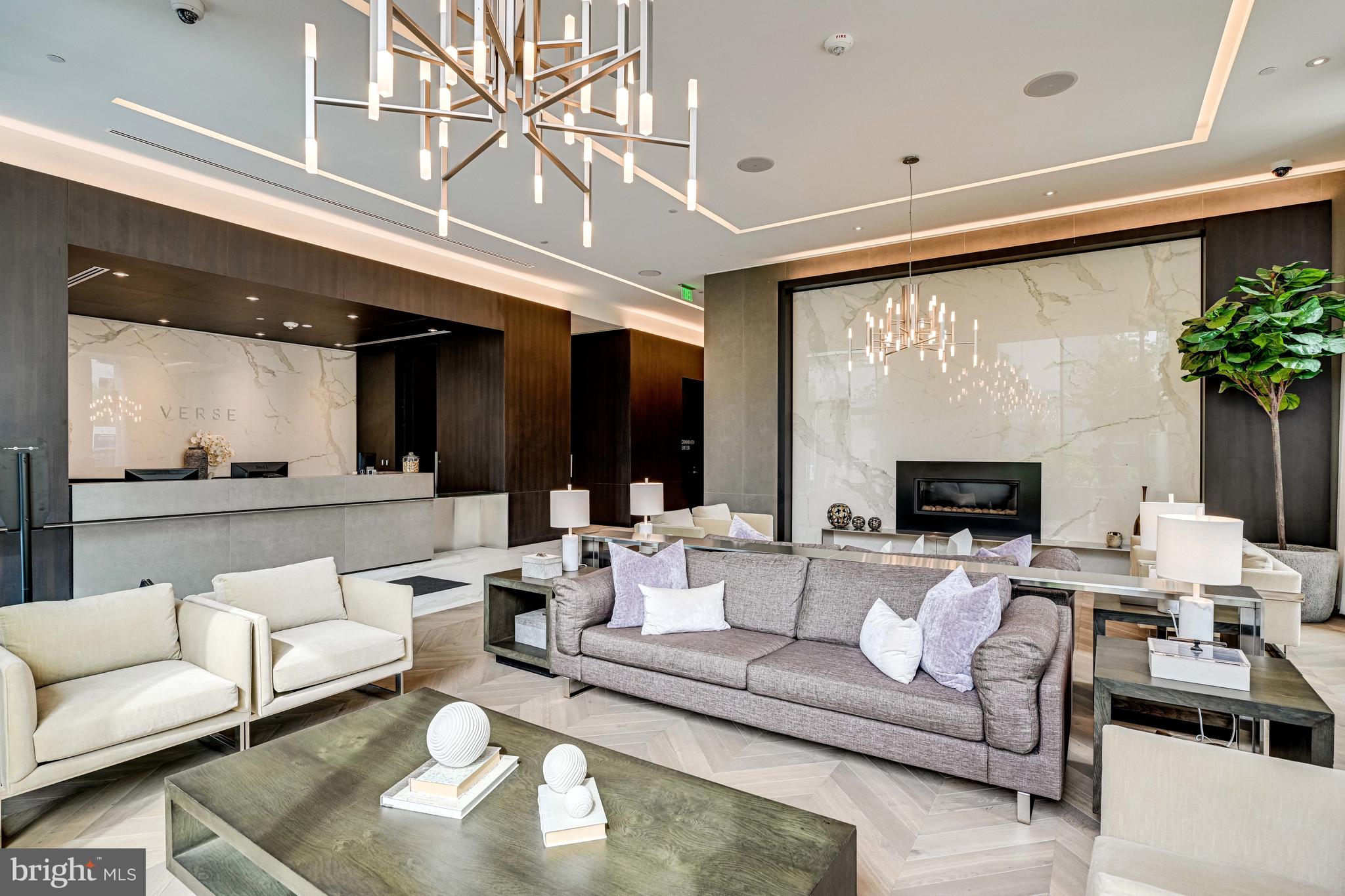 THE VERSE CONDO - Residential