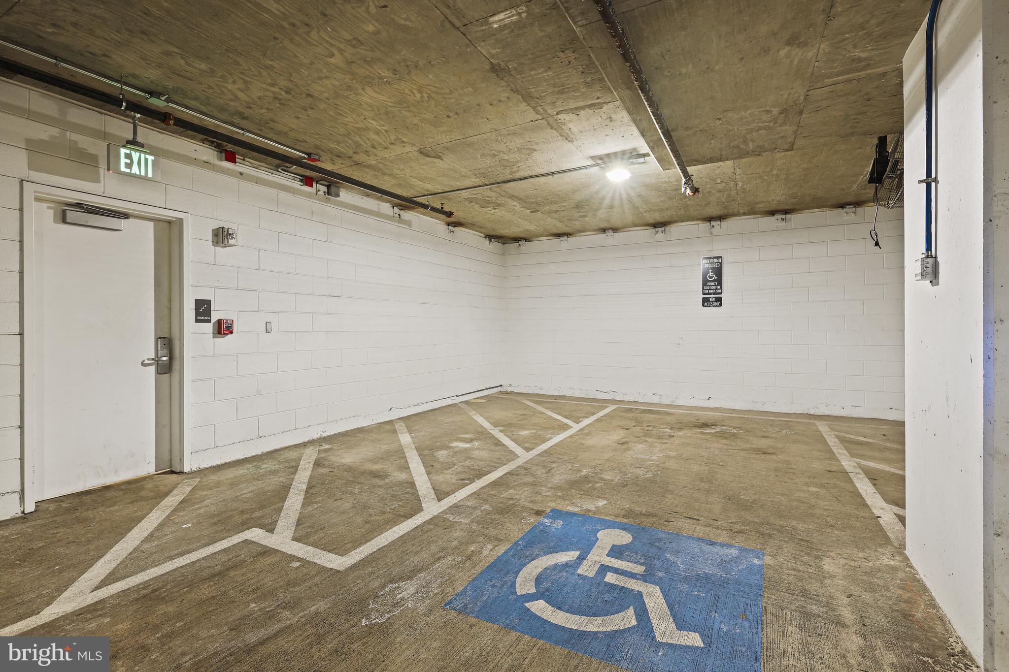 THE VERSE CONDO - Residential