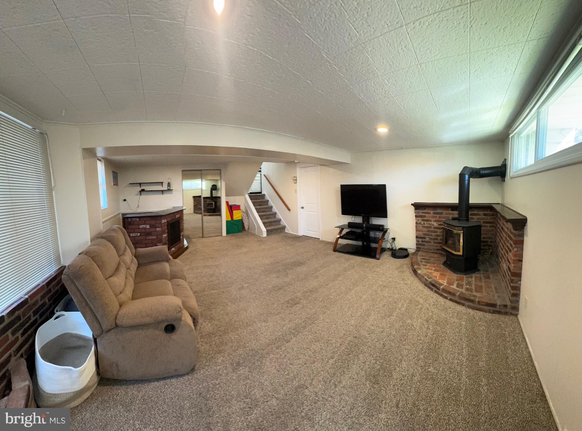 WILLOW WAY - Residential