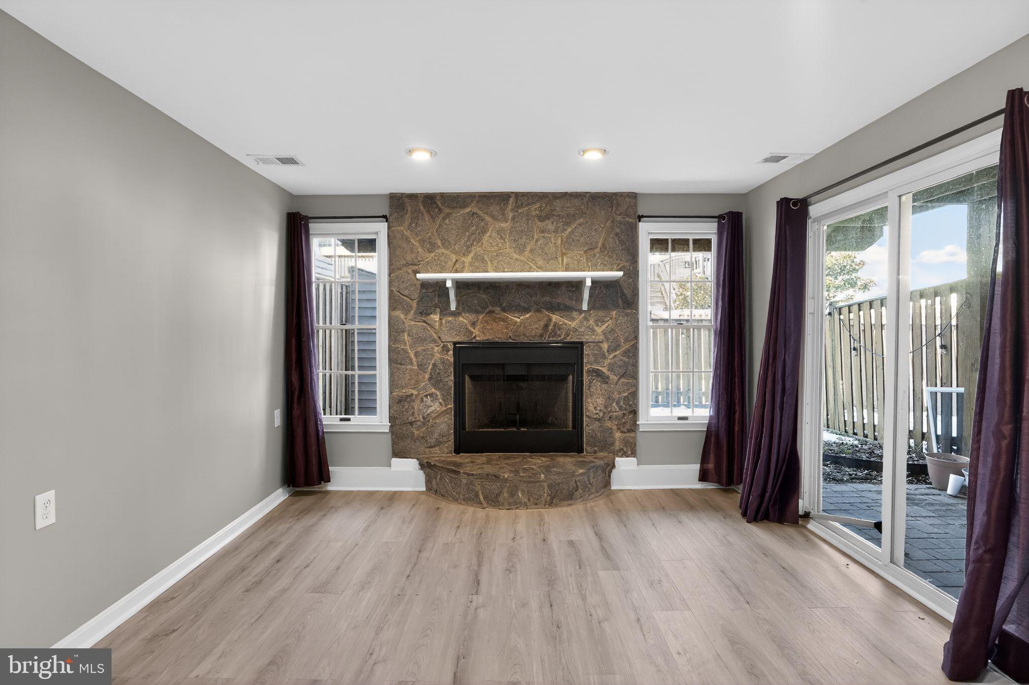 BURKE CENTRE - Residential Lease