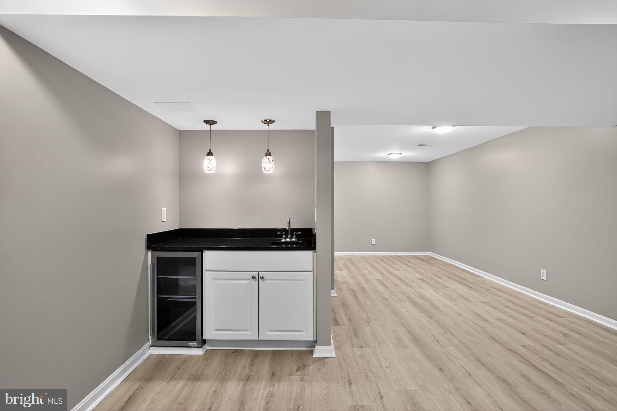 BURKE CENTRE - Residential Lease