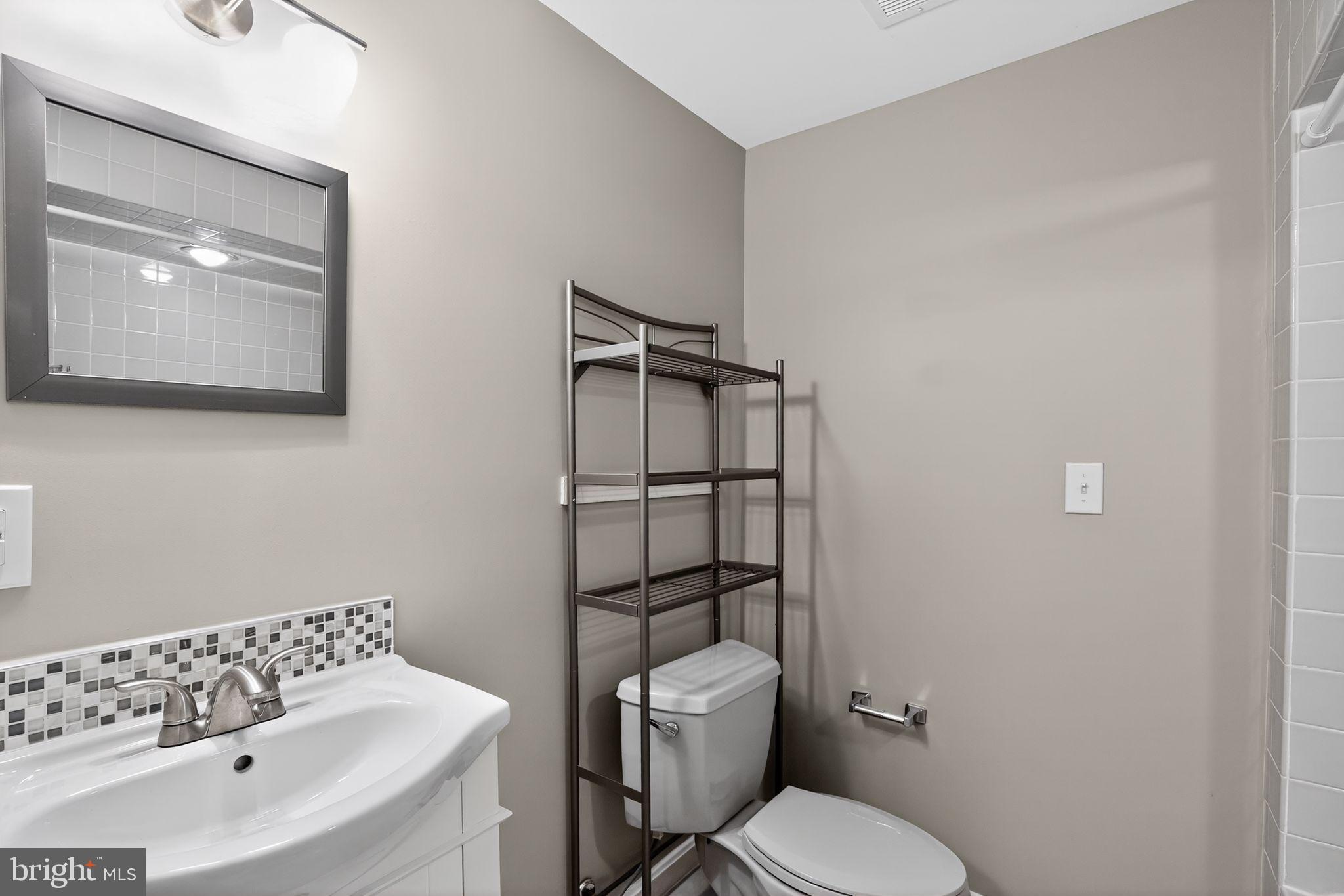 BURKE CENTRE - Residential Lease