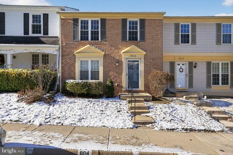 5816 APPLE WOOD LANE BURKE VA 22015