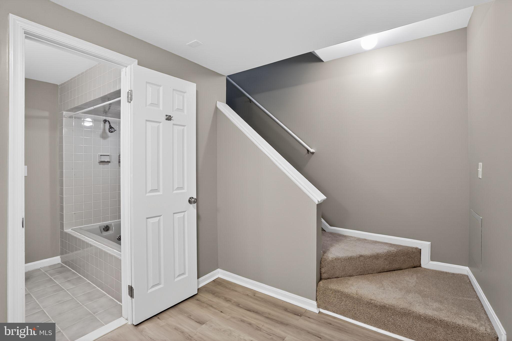 BURKE CENTRE - Residential Lease