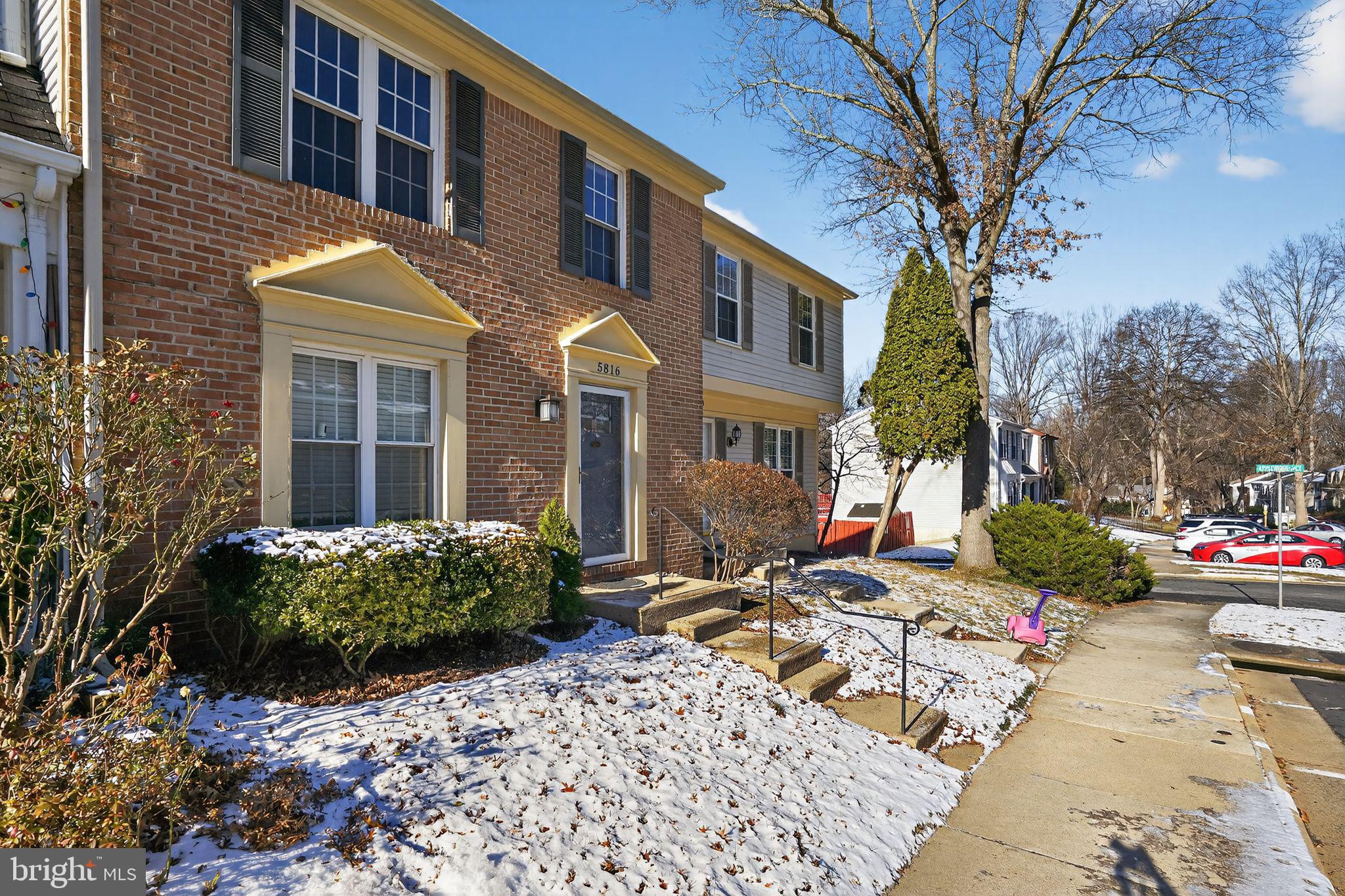 BURKE CENTRE - Residential Lease