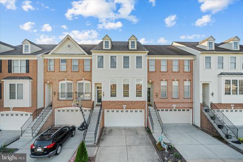 25304 WHIPPOORWILL TERRACE CHANTILLY VA 20152