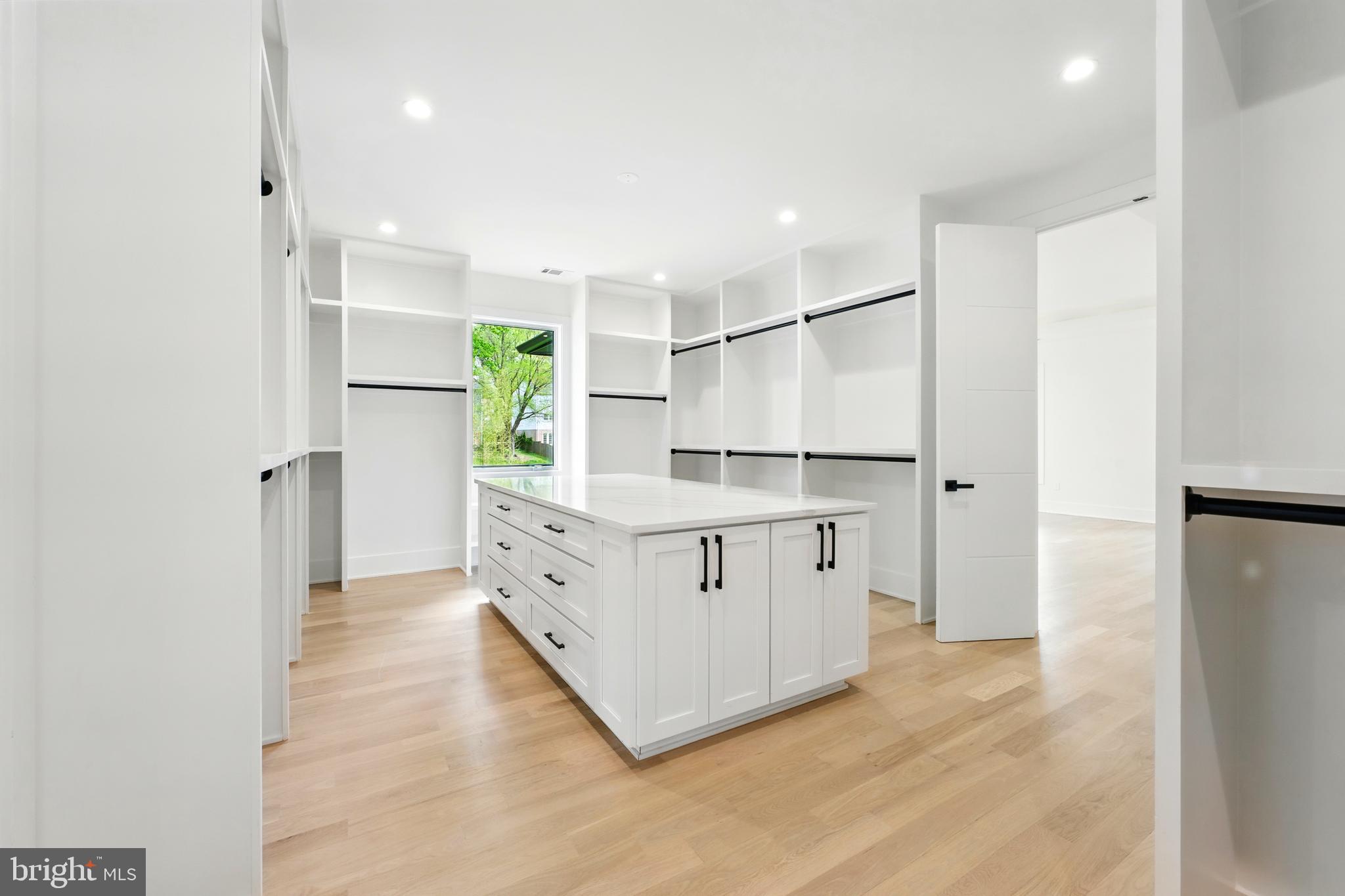 WESTBRIAR COUNTRY CLUB ESTATES - Residential