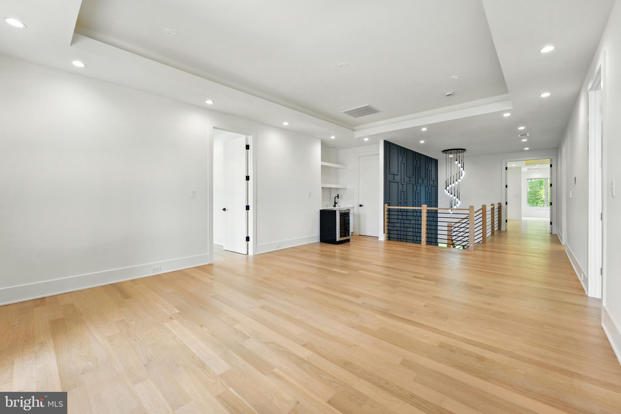 WESTBRIAR COUNTRY CLUB ESTATES - Residential