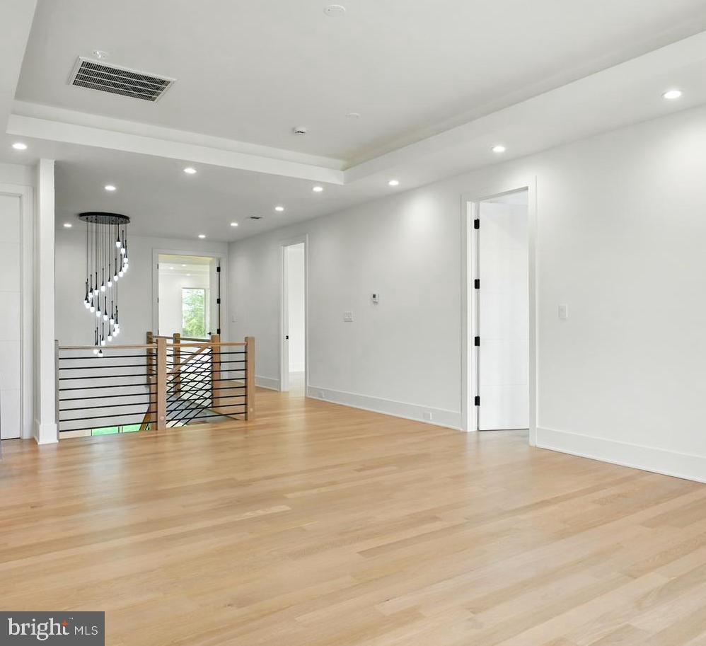 WESTBRIAR COUNTRY CLUB ESTATES - Residential