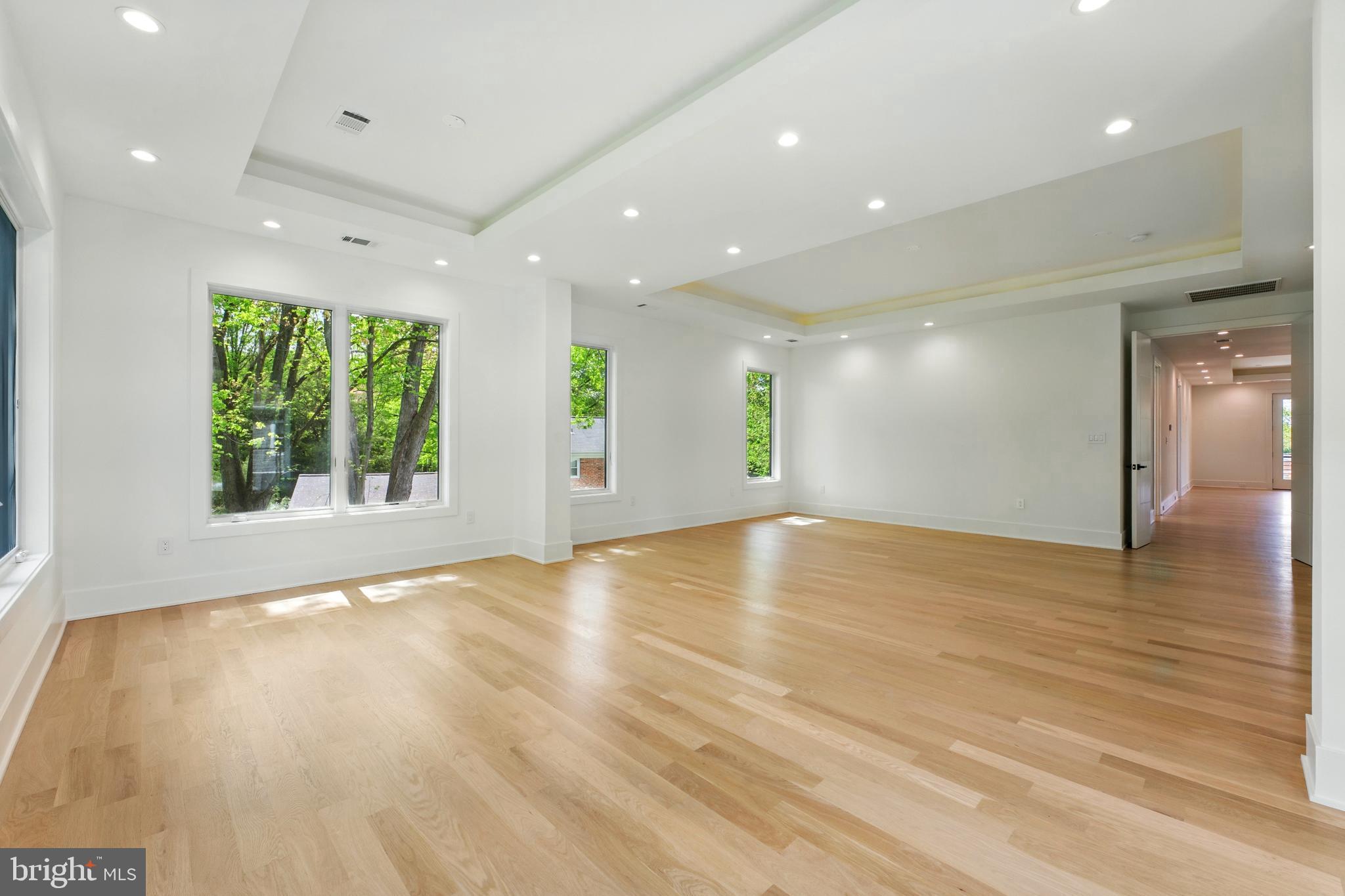 WESTBRIAR COUNTRY CLUB ESTATES - Residential