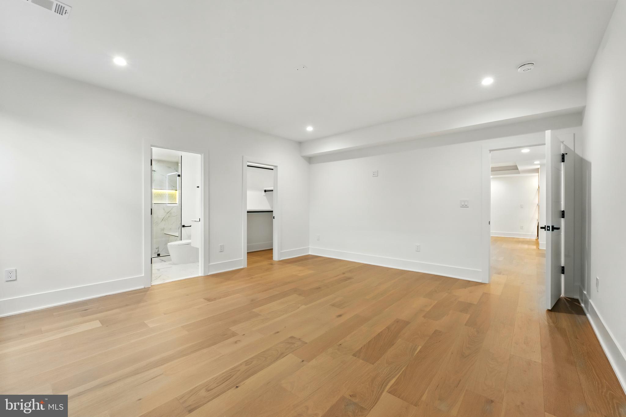 WESTBRIAR COUNTRY CLUB ESTATES - Residential