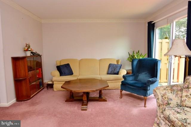 LAUREL SPRINGS - Residential