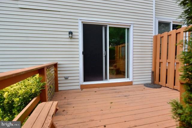 LAUREL SPRINGS - Residential