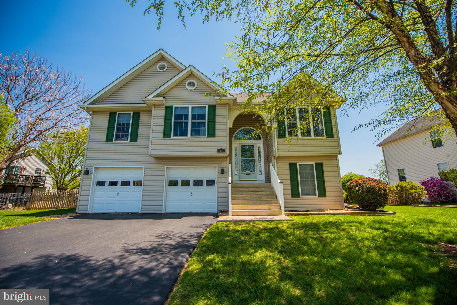 BRIAR RUN - Residential