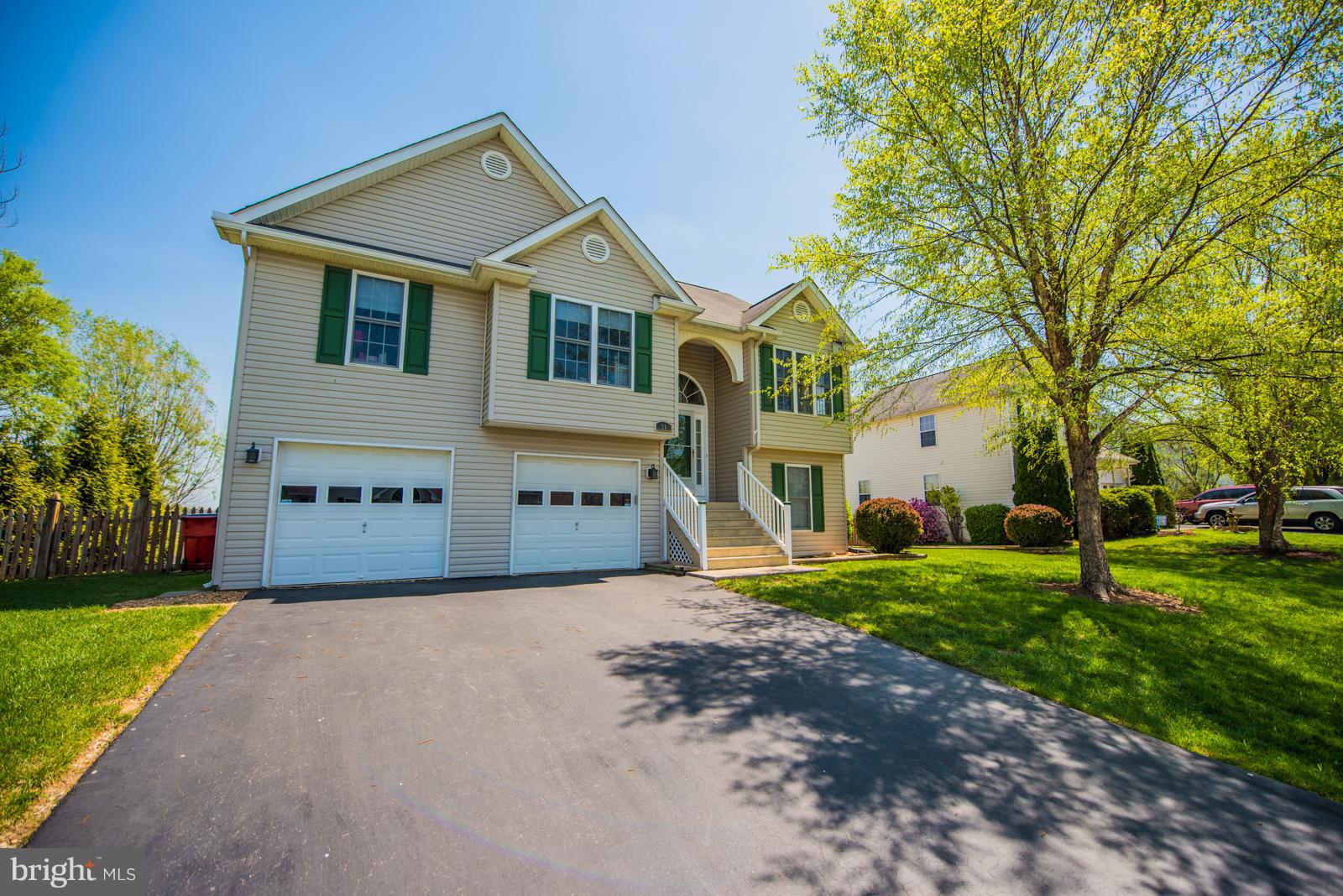 BRIAR RUN - Residential