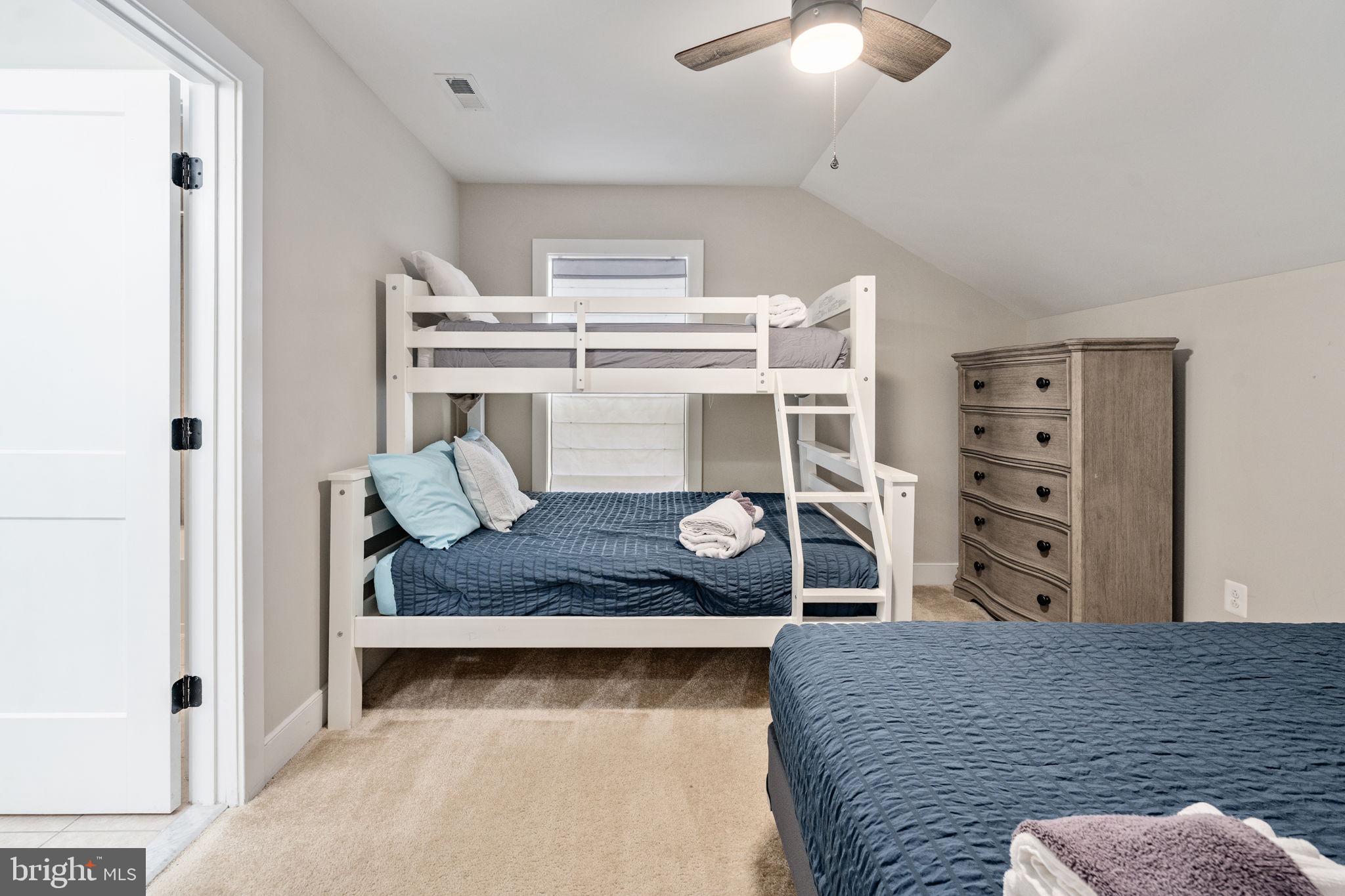 ELK CREEK LANDING - Residential