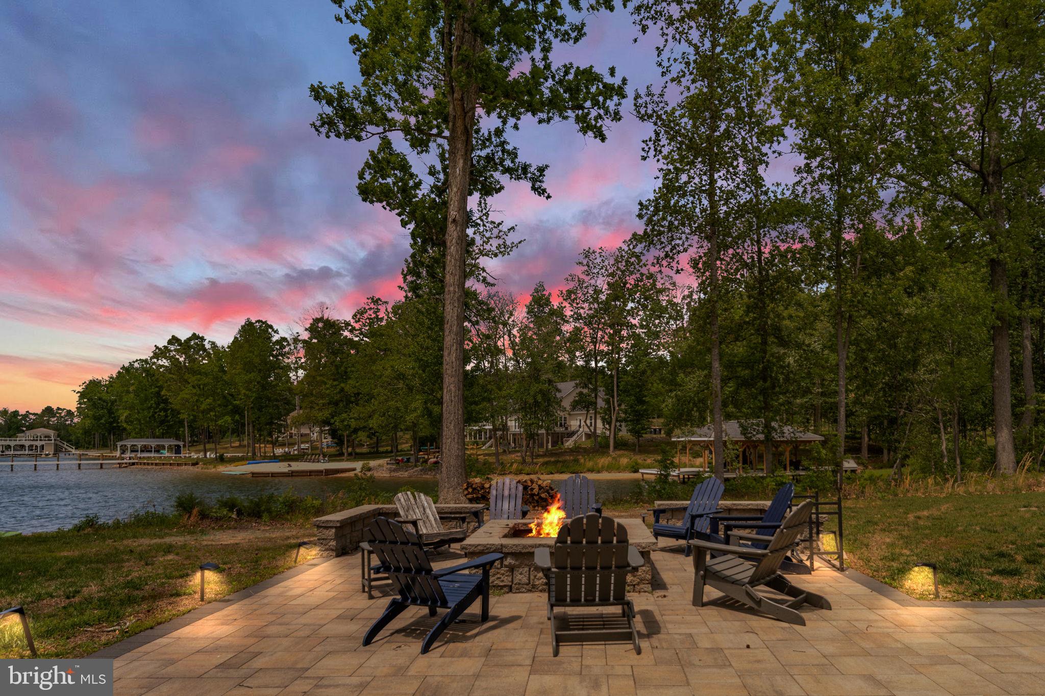 ELK CREEK LANDING - Residential