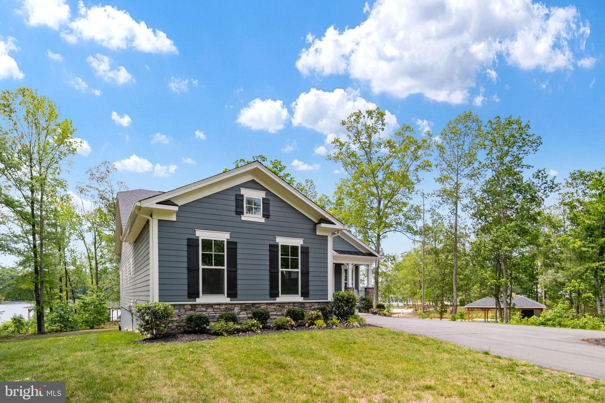 ELK CREEK LANDING - Residential