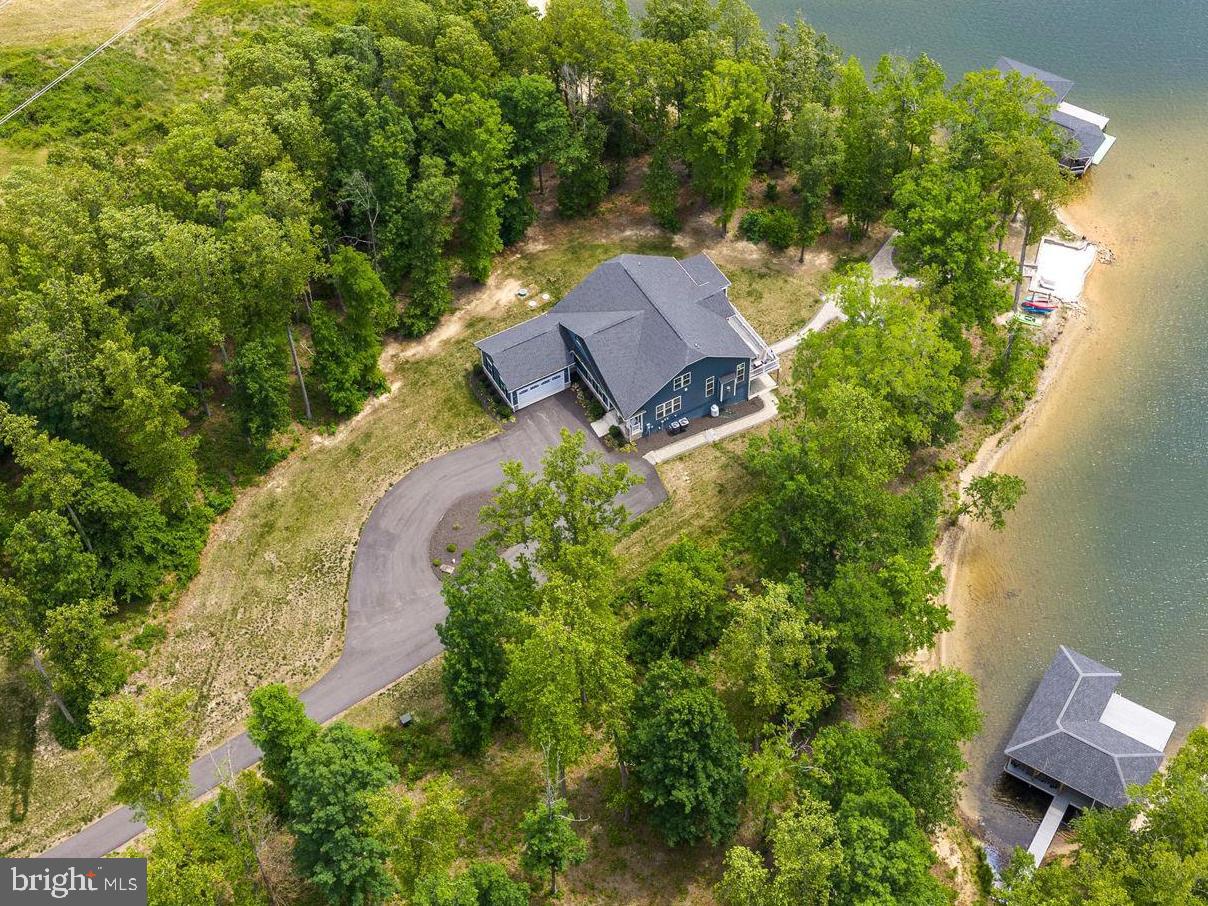 ELK CREEK LANDING - Residential