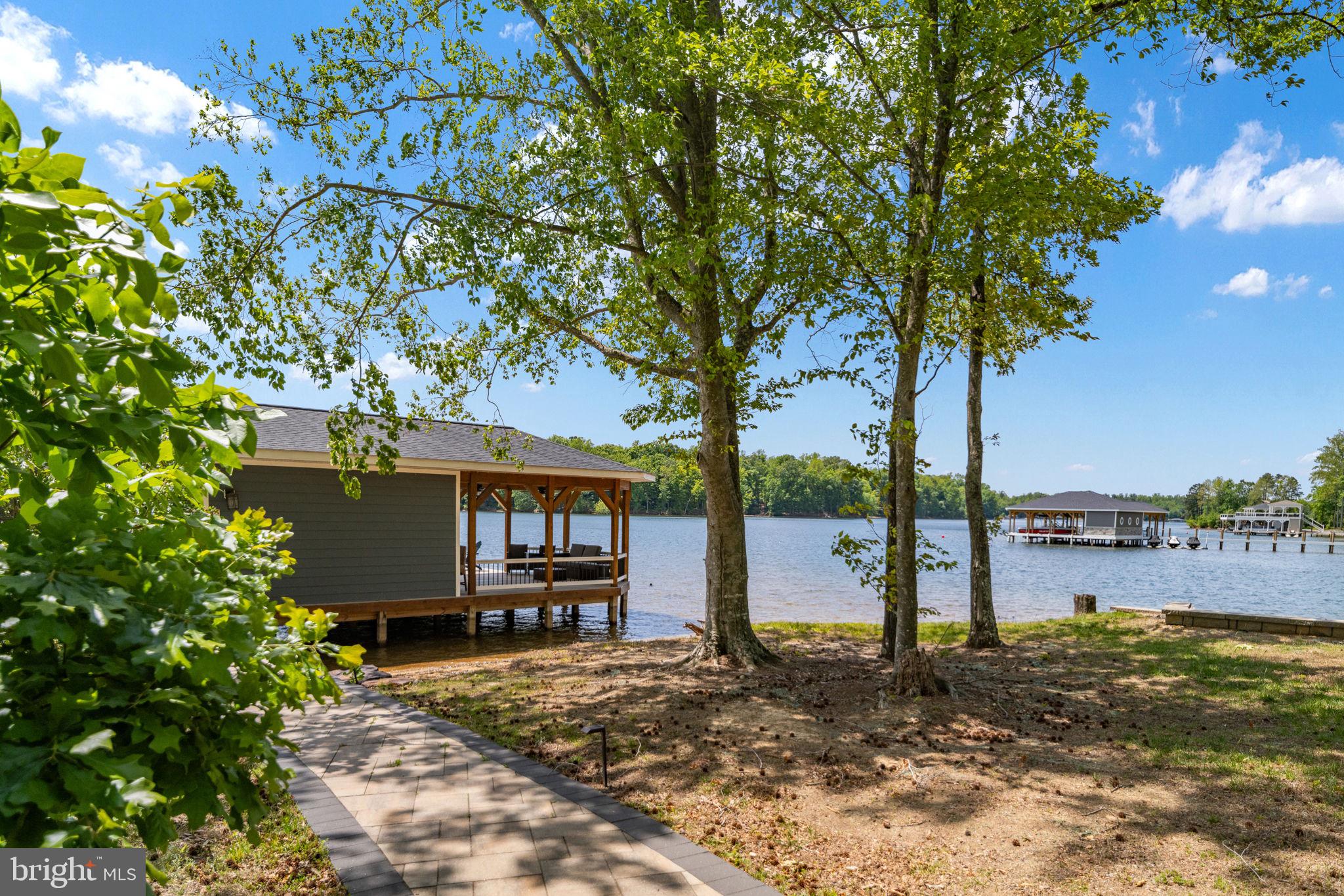 ELK CREEK LANDING - Residential