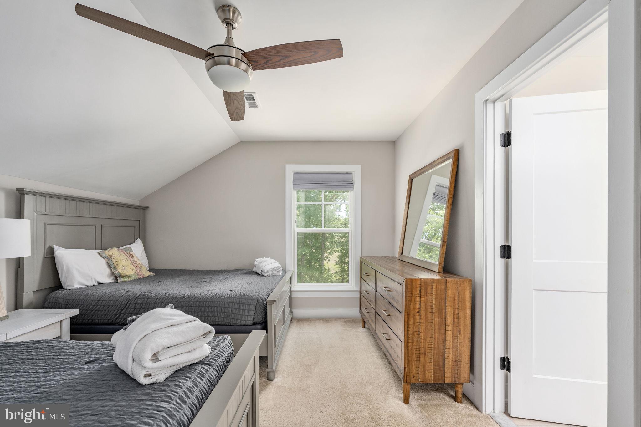 ELK CREEK LANDING - Residential