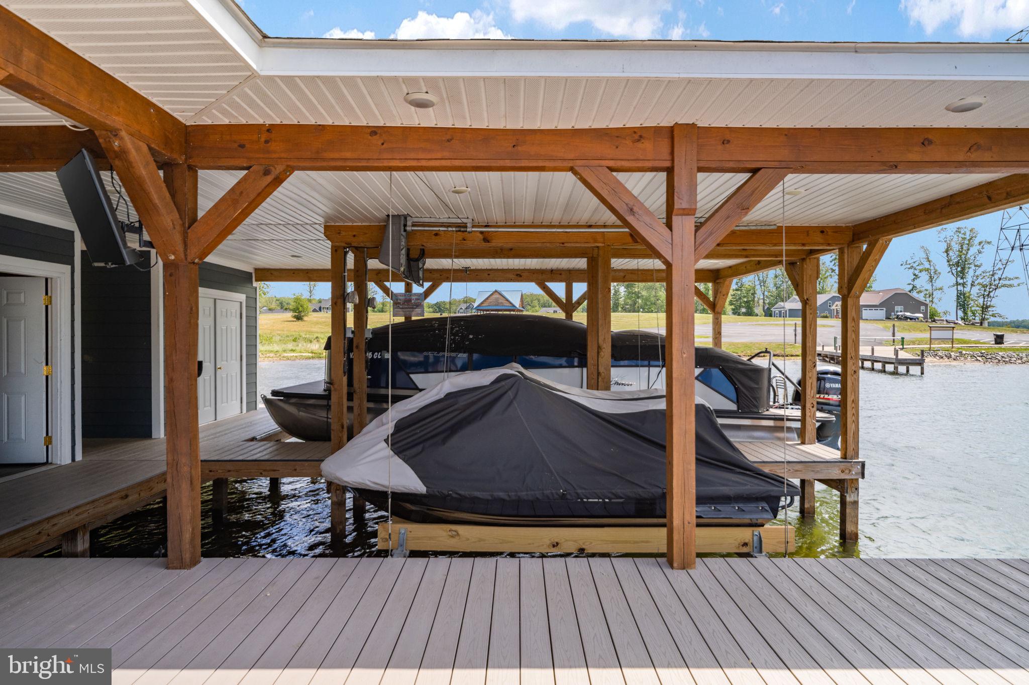 ELK CREEK LANDING - Residential
