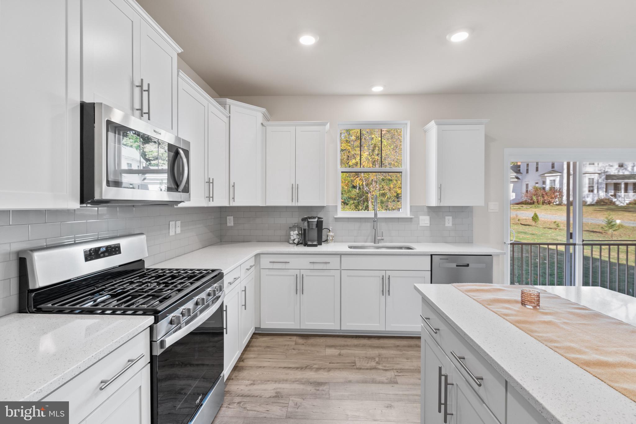 MEADOWS AT AUSTIN CREST - Residential