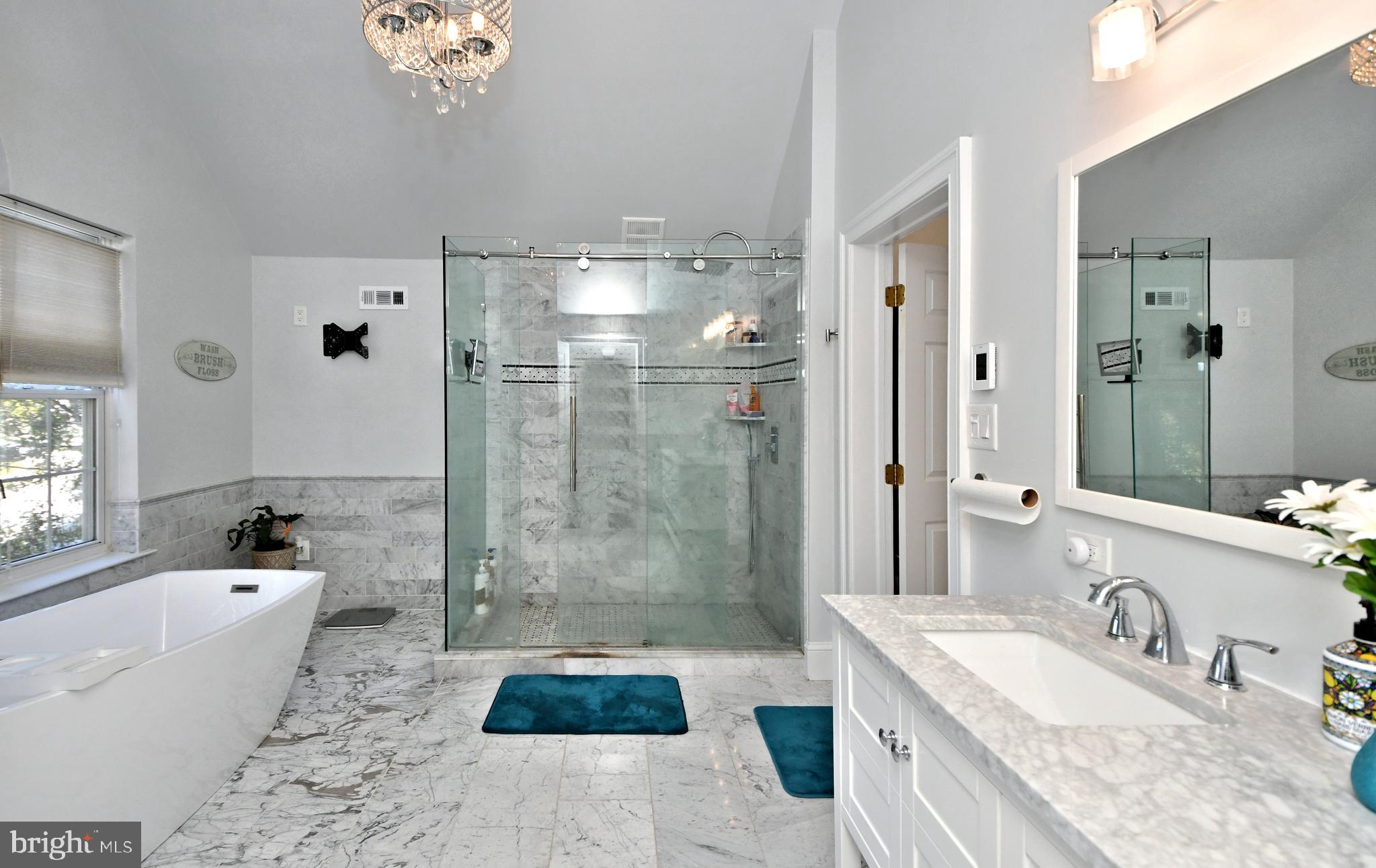 CENTER POINT FARM - Residential