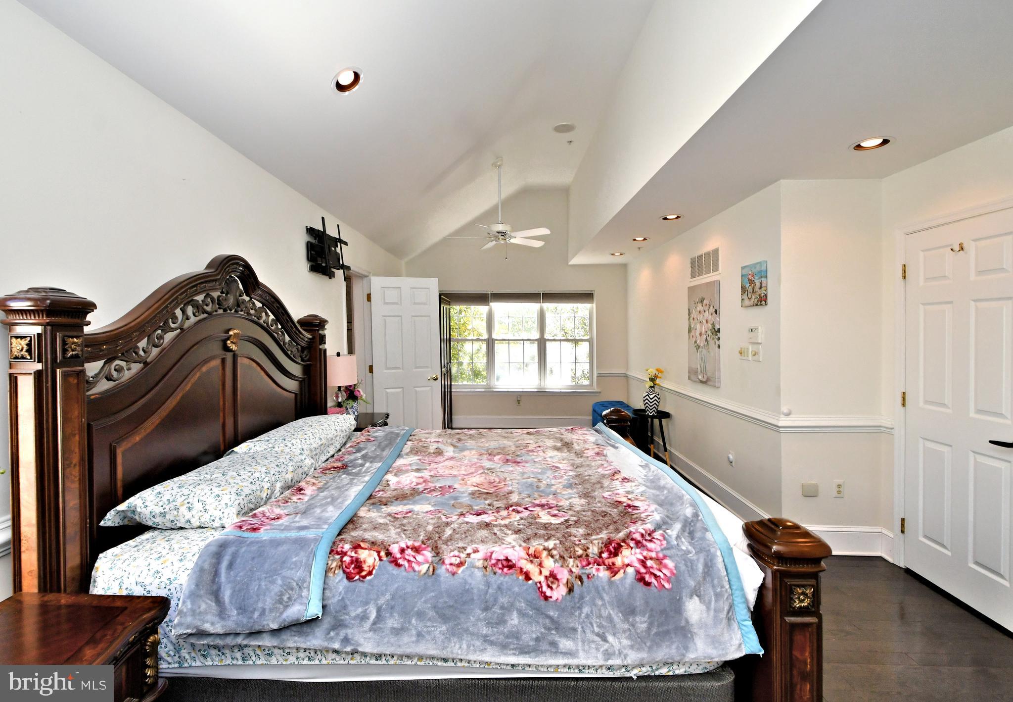 CENTER POINT FARM - Residential