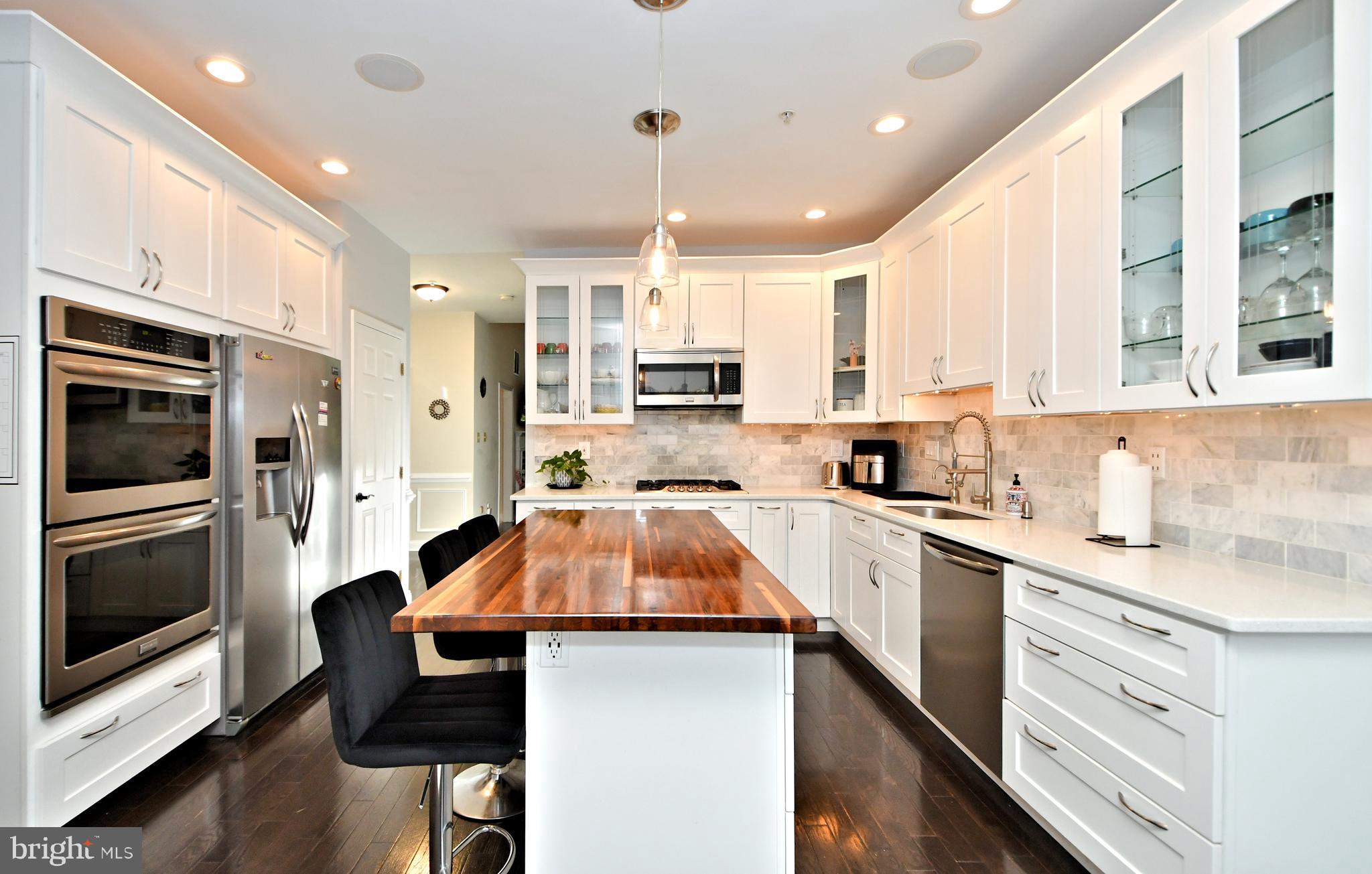 CENTER POINT FARM - Residential