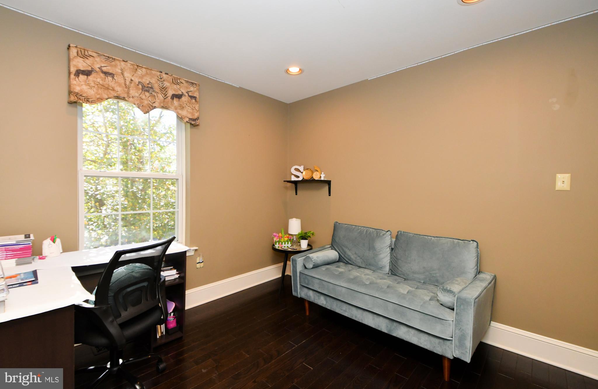 CENTER POINT FARM - Residential