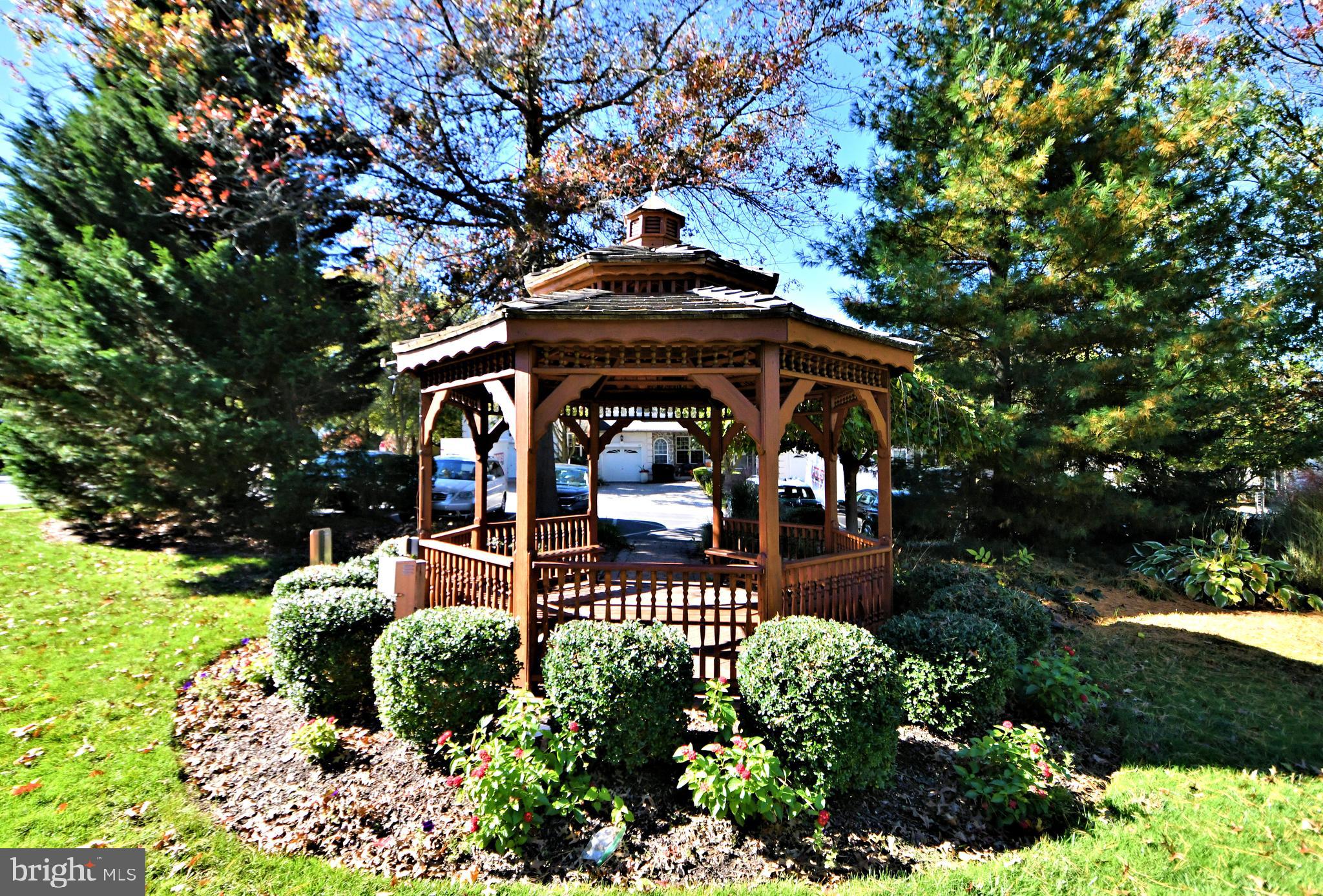 CENTER POINT FARM - Residential