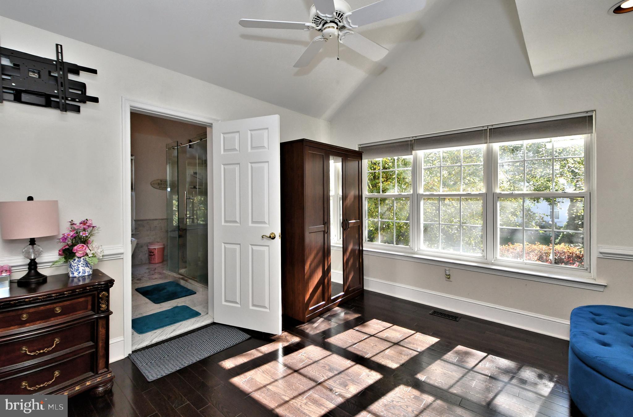 CENTER POINT FARM - Residential