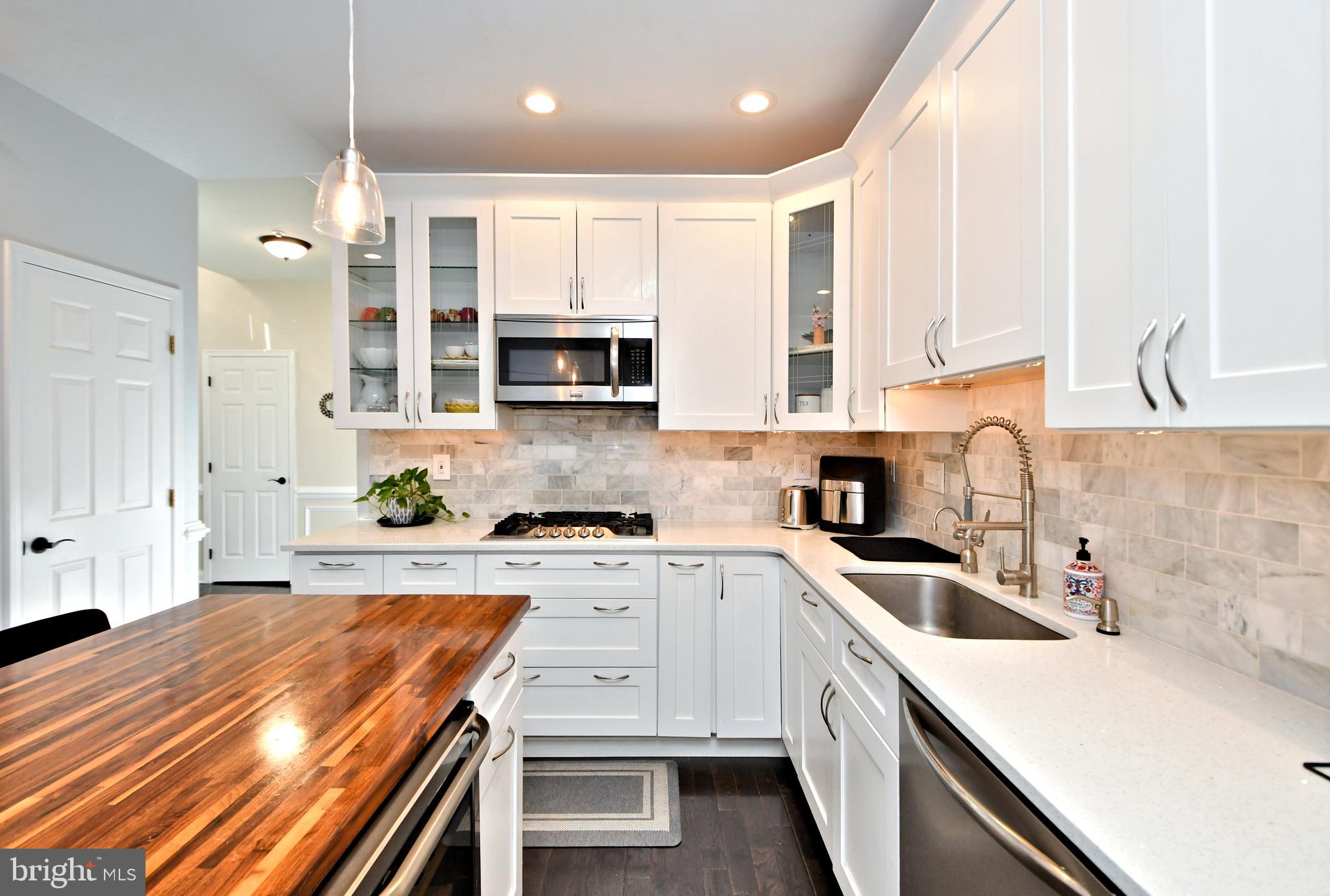 CENTER POINT FARM - Residential