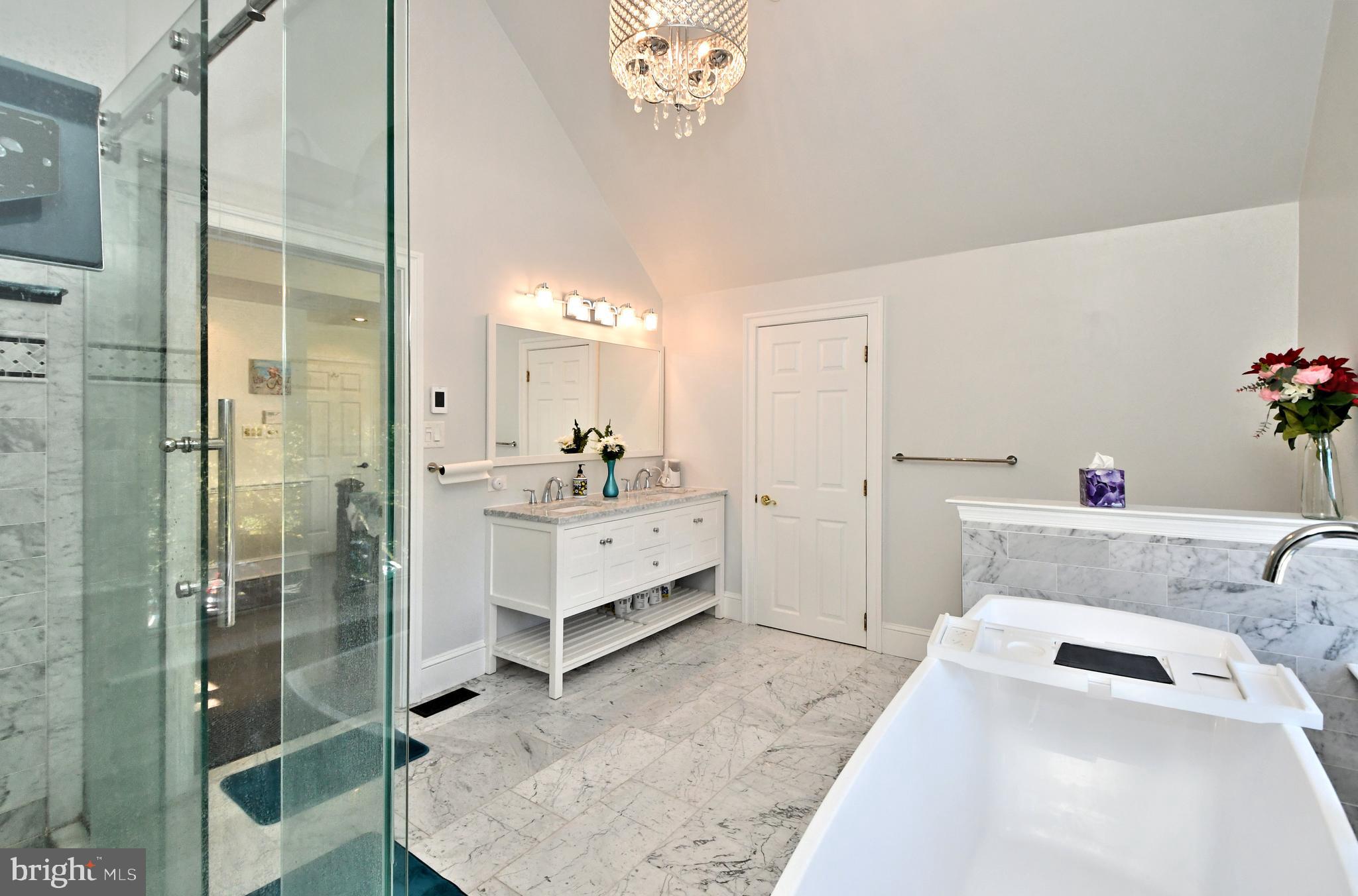 CENTER POINT FARM - Residential