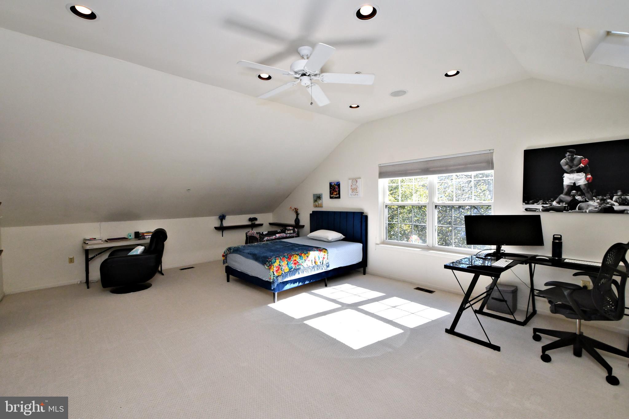 CENTER POINT FARM - Residential