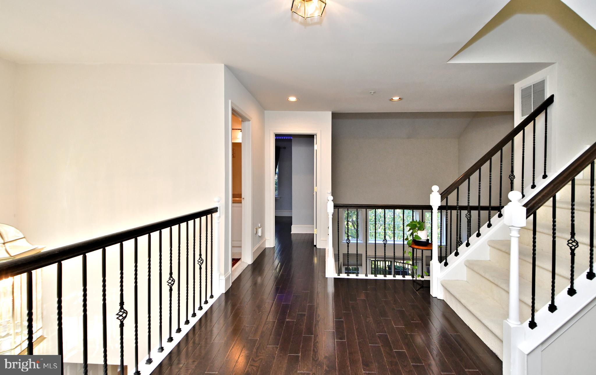 CENTER POINT FARM - Residential