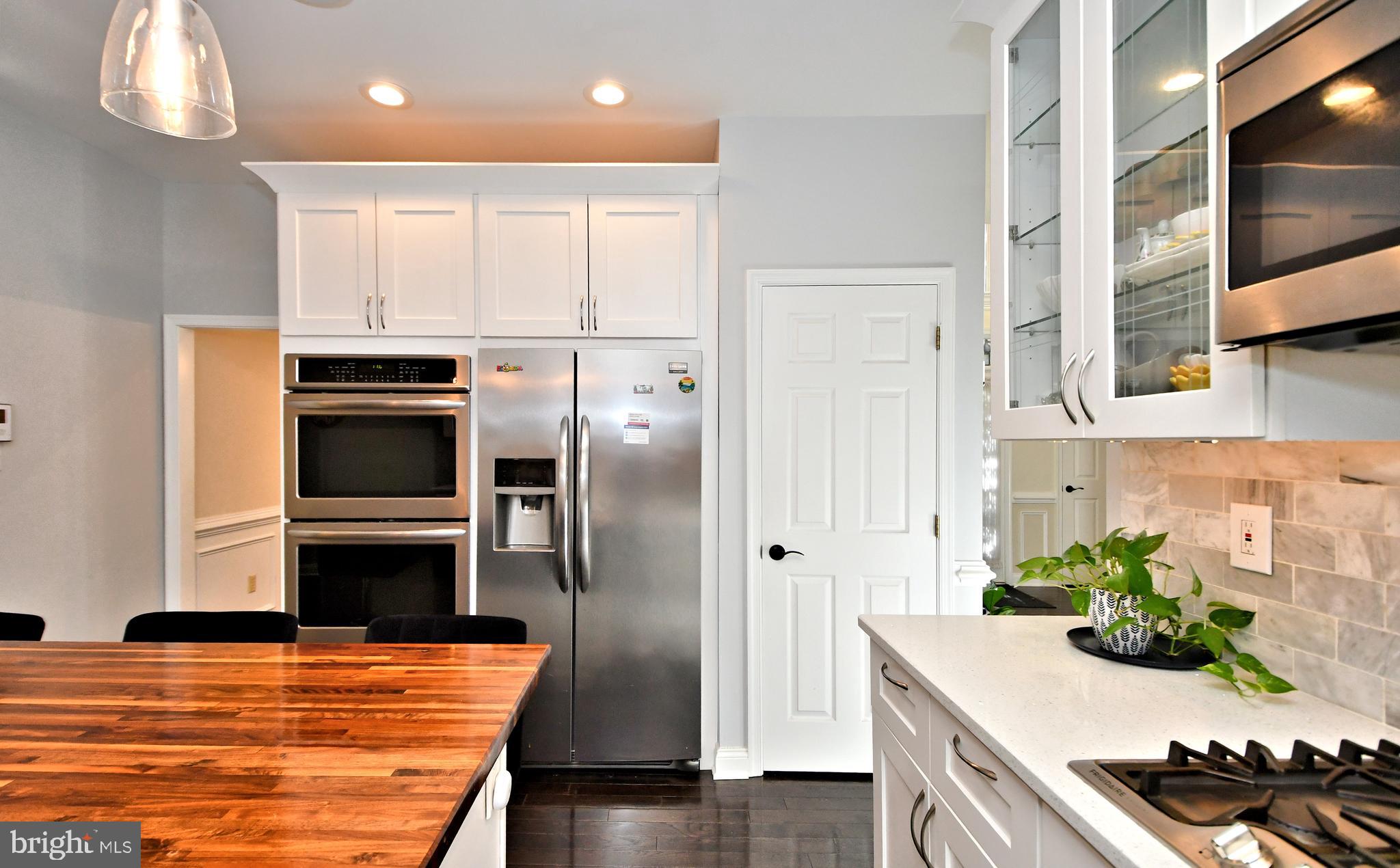 CENTER POINT FARM - Residential