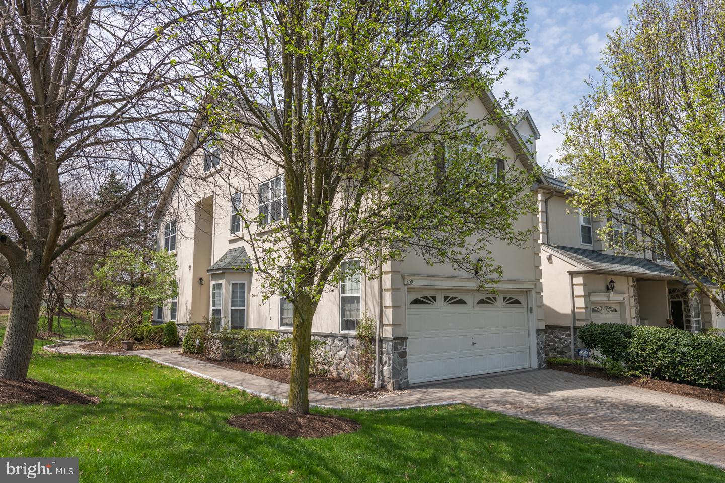 CENTER POINT FARM - Residential