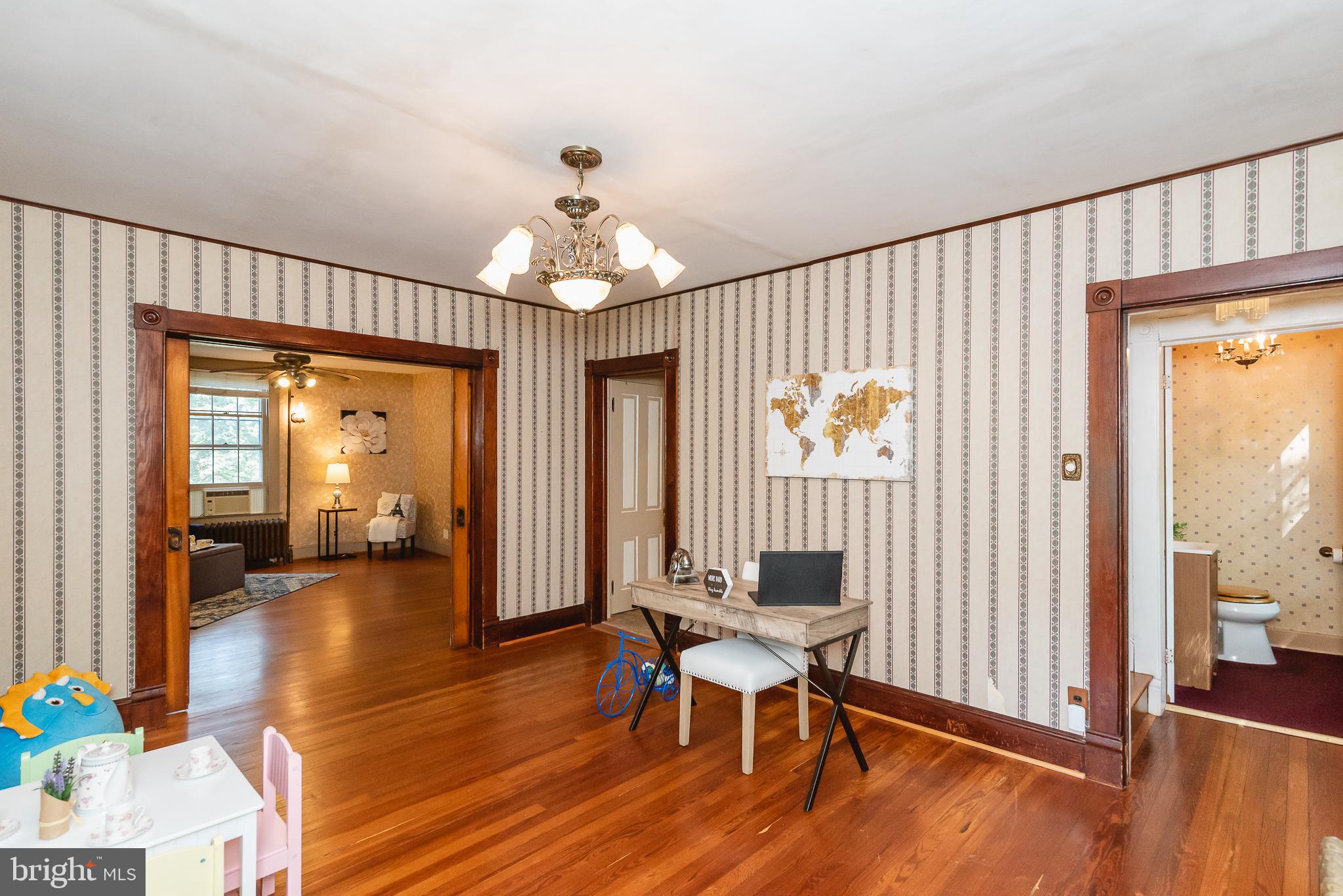 COCKEYSVILLE/HUNT VALLEY - Residential