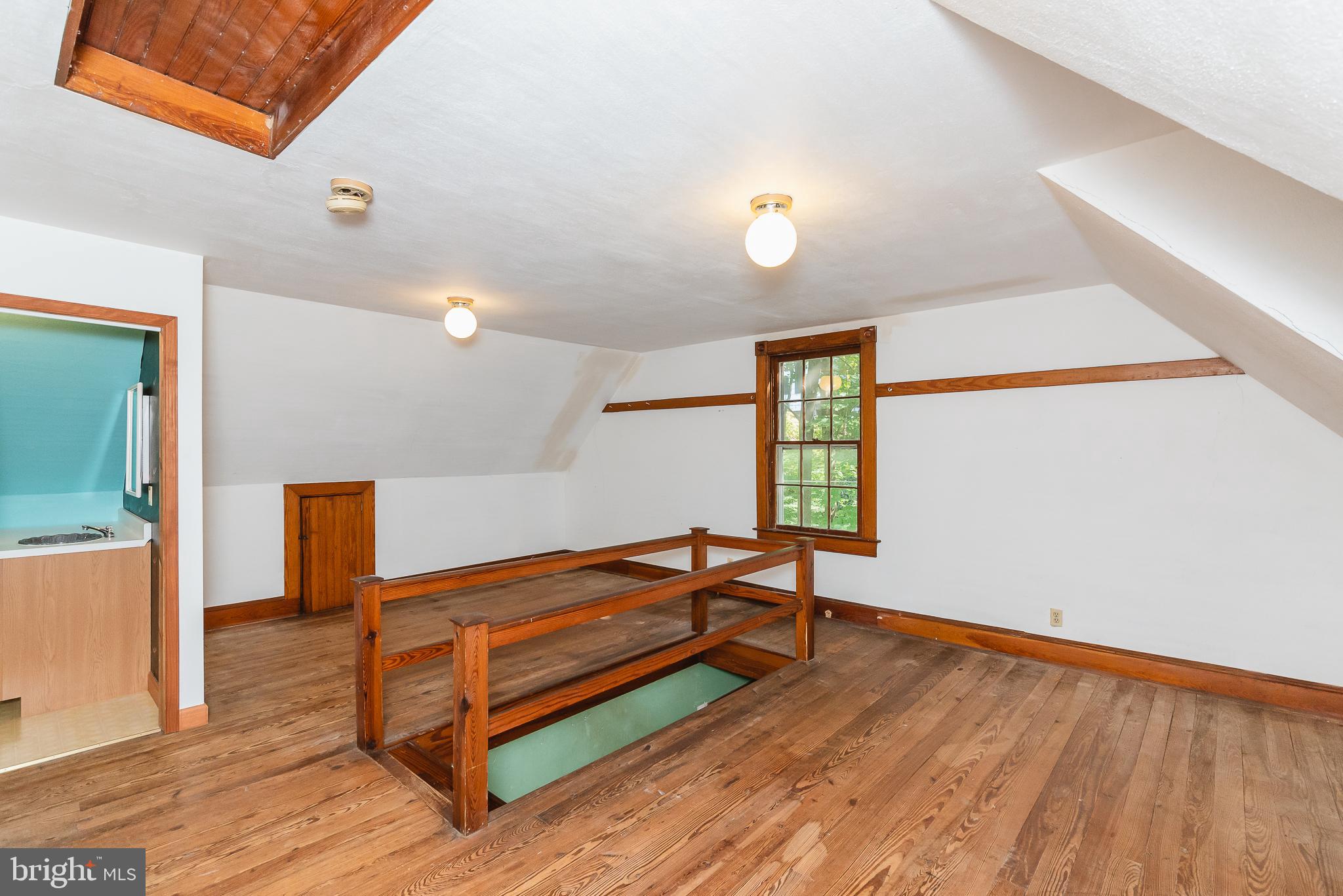 COCKEYSVILLE/HUNT VALLEY - Residential