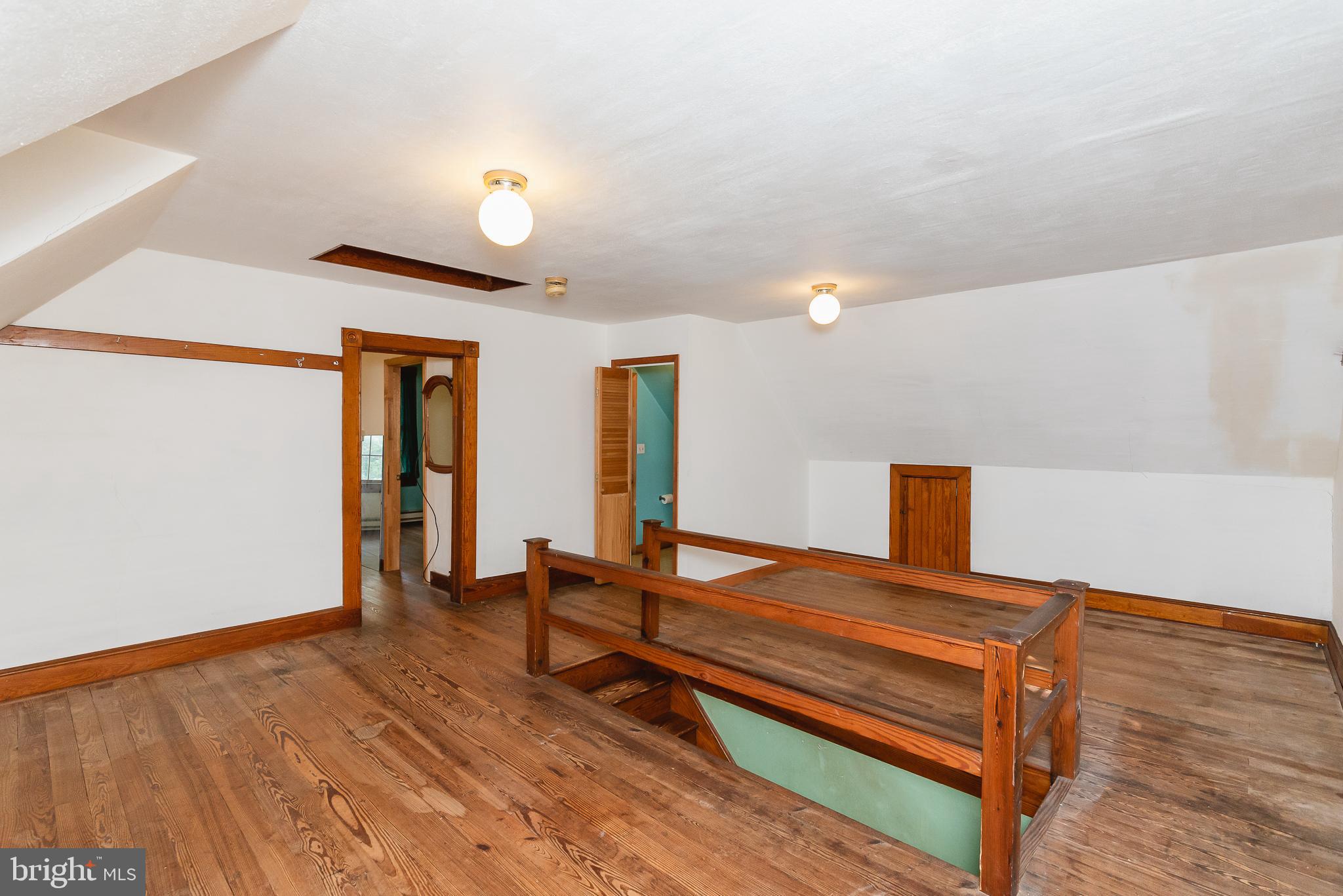 COCKEYSVILLE/HUNT VALLEY - Residential