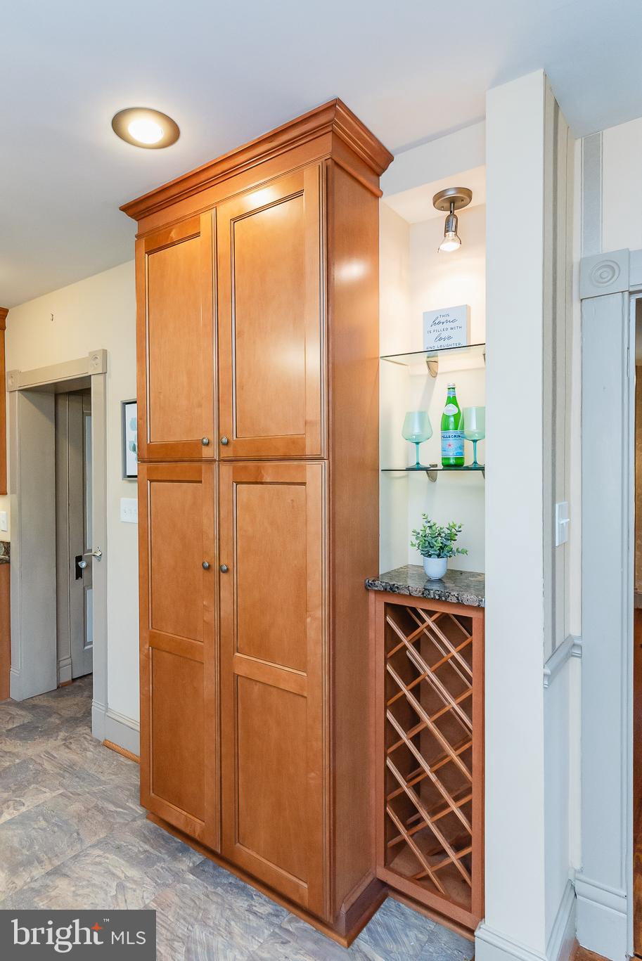 COCKEYSVILLE/HUNT VALLEY - Residential