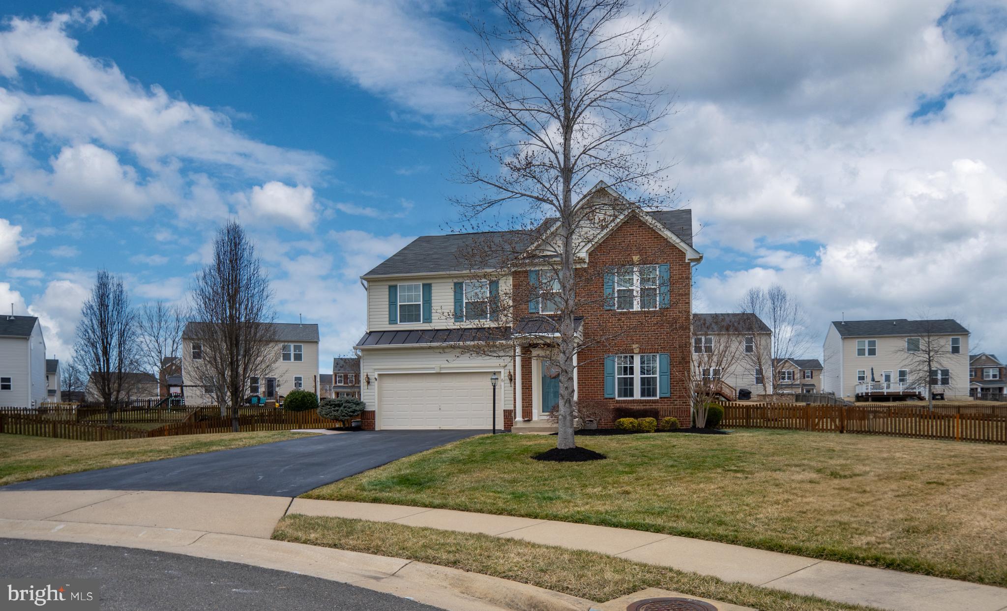 STAFFORD LAKES VILLAGE - Residential