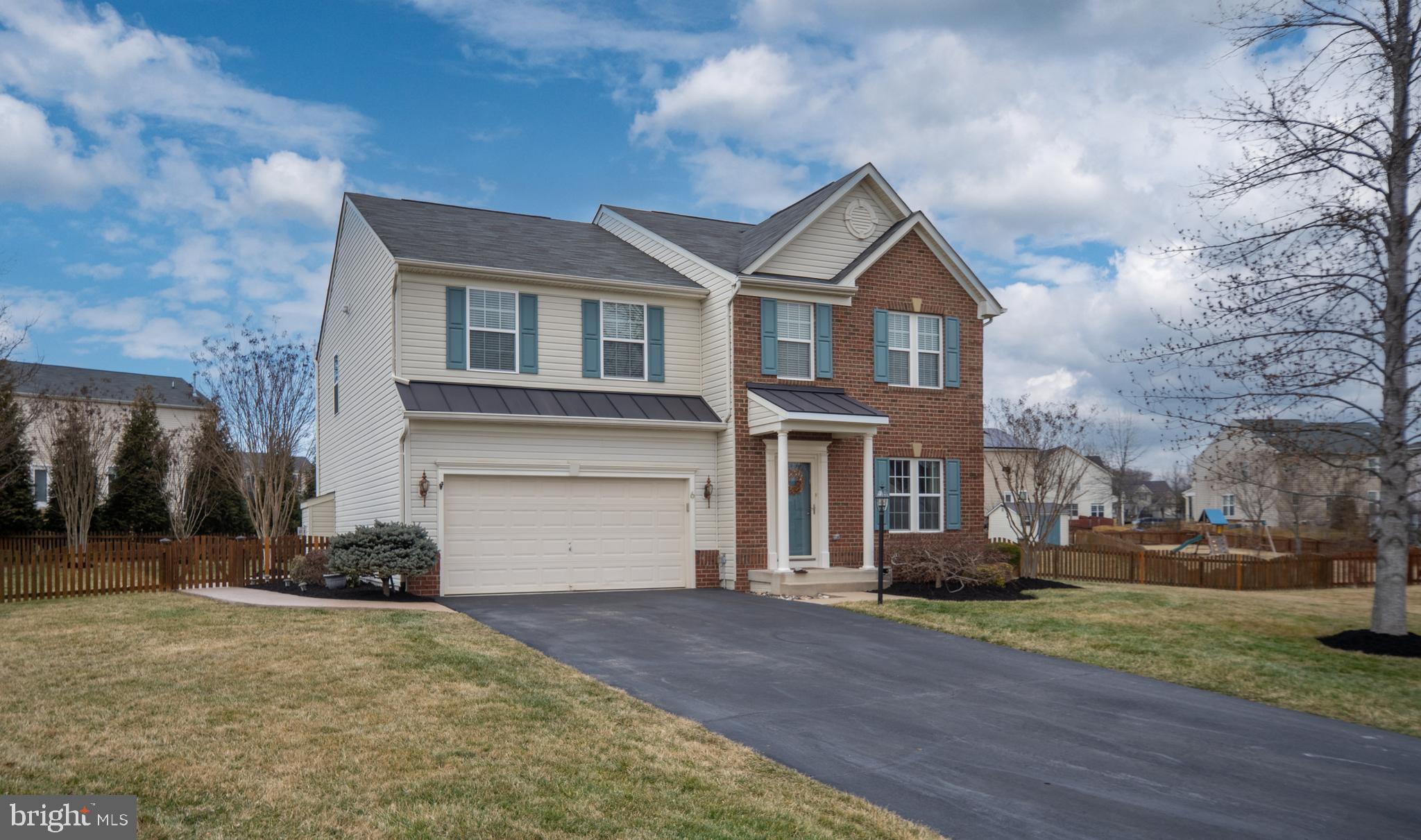 STAFFORD LAKES VILLAGE - Residential