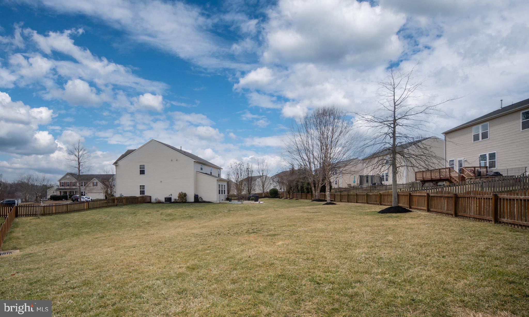 STAFFORD LAKES VILLAGE - Residential