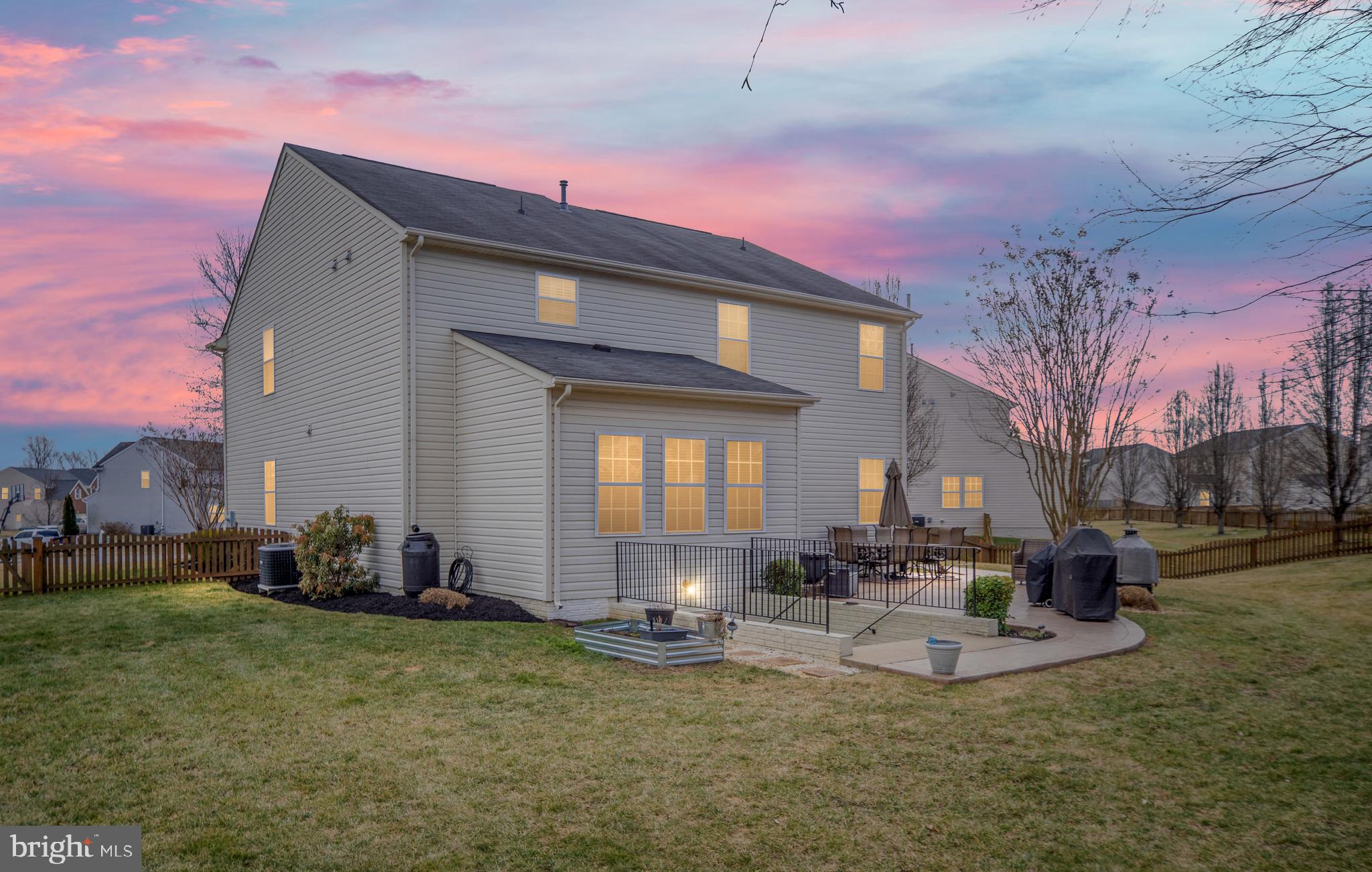 STAFFORD LAKES VILLAGE - Residential